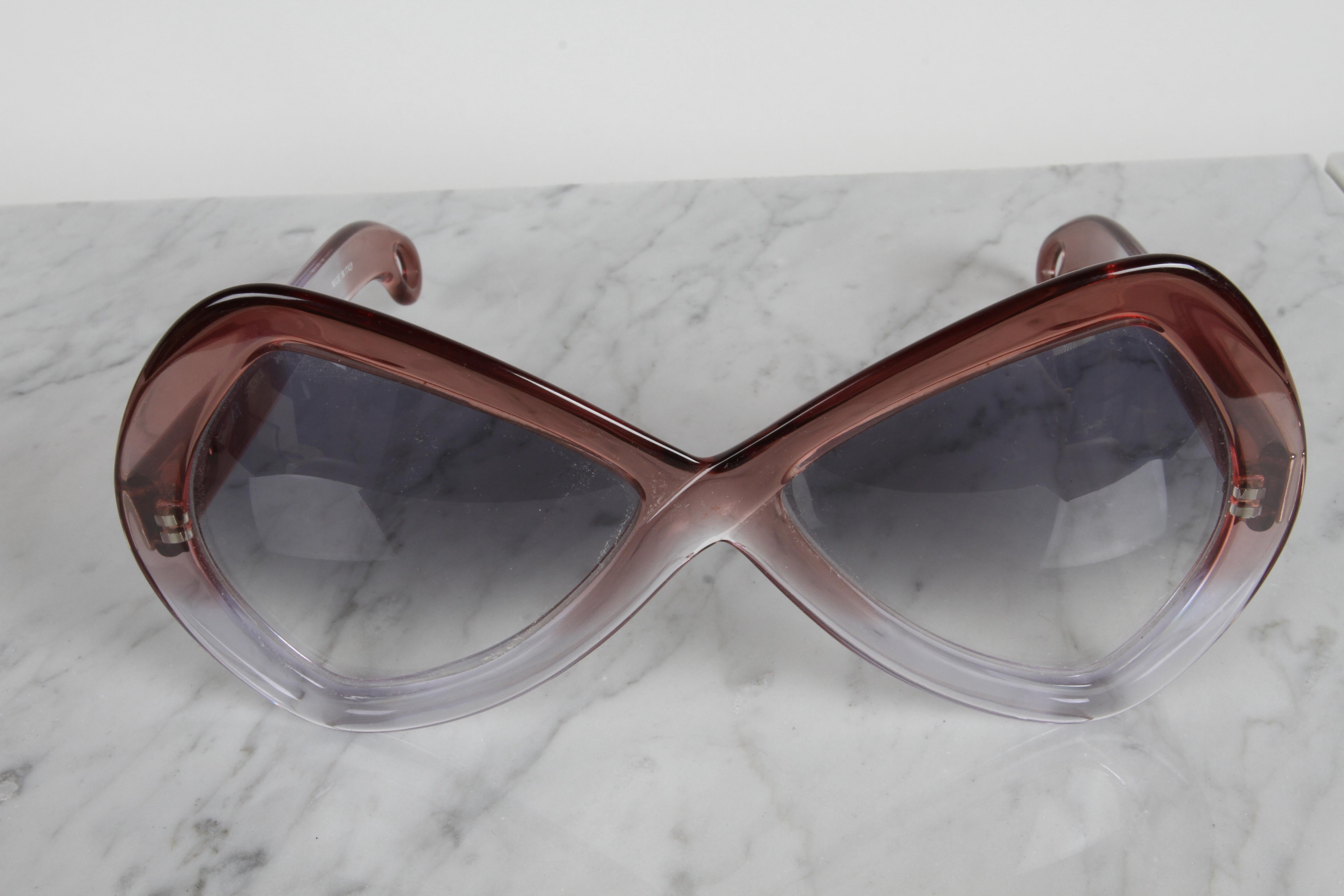 Vintage 70er Jahre Martuano - Italien Designer-Sonnenbrille für Damen in Übergröße mit Farbfaden in Übergröße im Zustand „Gut“ im Angebot in St. Louis, MO