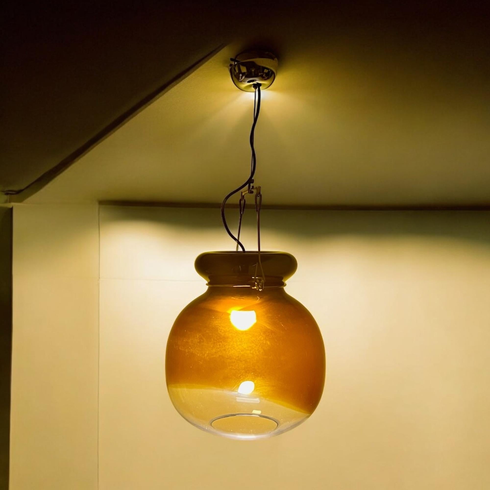Lampadario grande in vetro ambrato di Murano degli anni '70, design Tony Zuccheri per VeArt in vendita 3