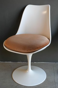 Vintage 70's Saarinen Style Tulip Chairs, Set of 4 with Velvet Seat Cushions