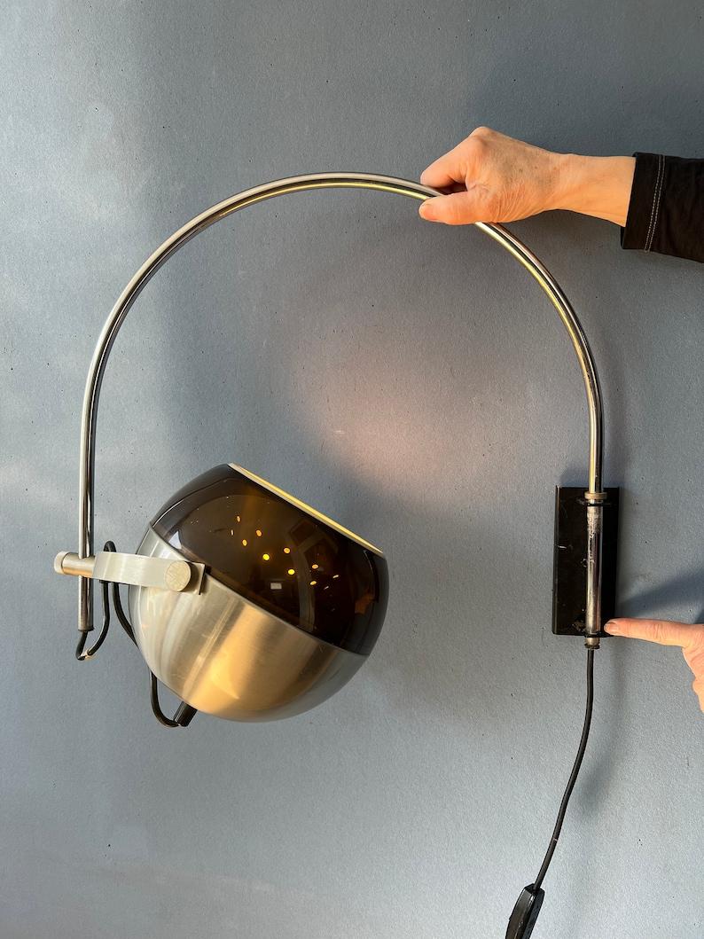 Vintage 70s Space Age Arc Wall Lamp 'Globe' by Dijkstra, 1970s In Good Condition For Sale In ROTTERDAM, ZH