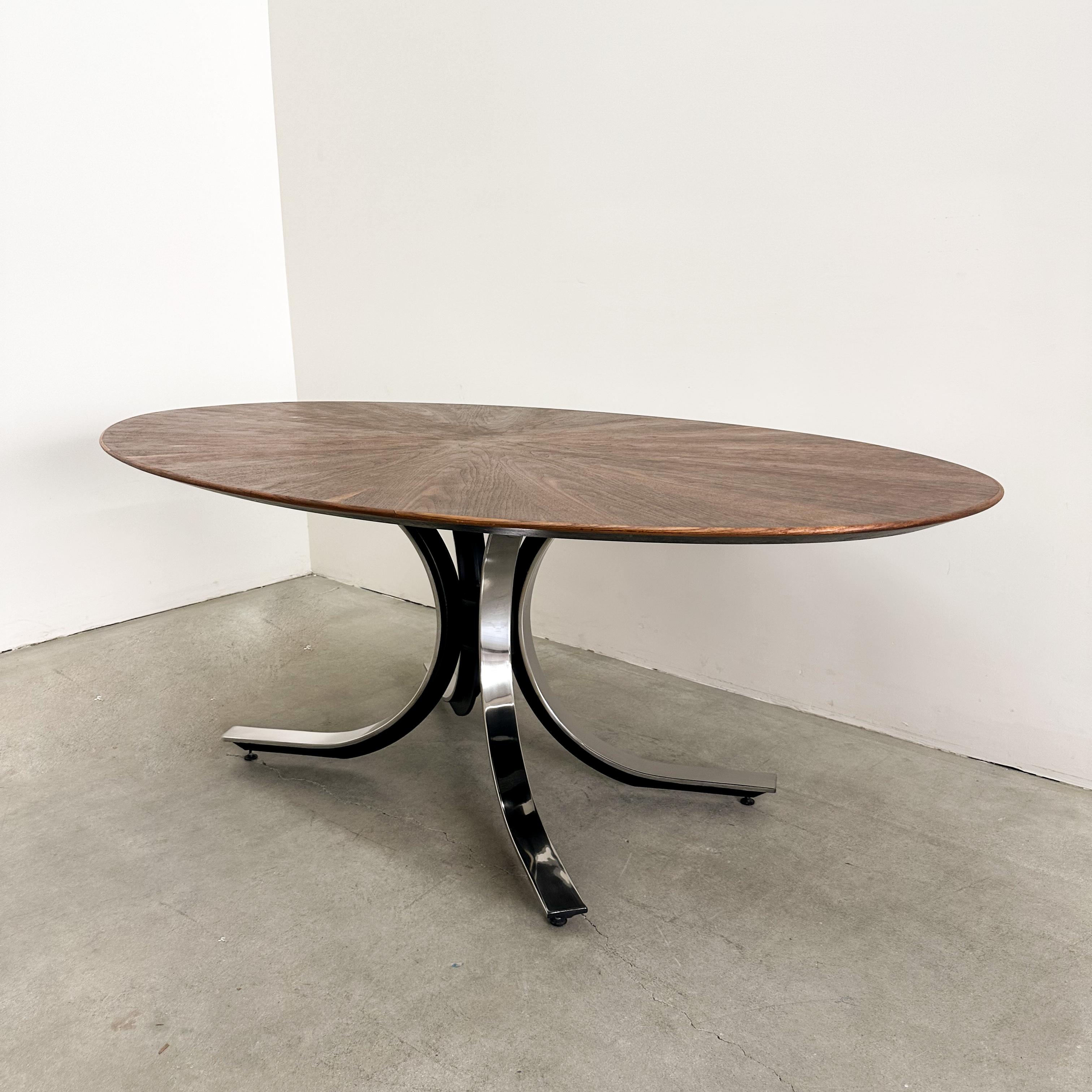 Vintage 70s Stow & Davis Oval Dining Table – Walnut Starburst Top & Chrome Base For Sale 2
