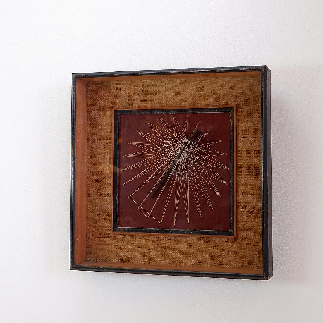 Vintage 70er String Art Wandbehang-Skulptur, signiert und datiert, Vintage (20. Jahrhundert) im Angebot