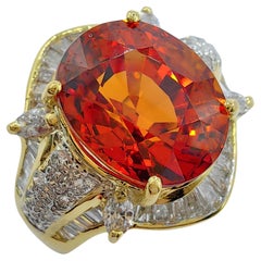 Zweifarbiger 20K Goldring mit 7.1 Karat orangefarbenem Mandarin- Spessartin-Granat und Diamant