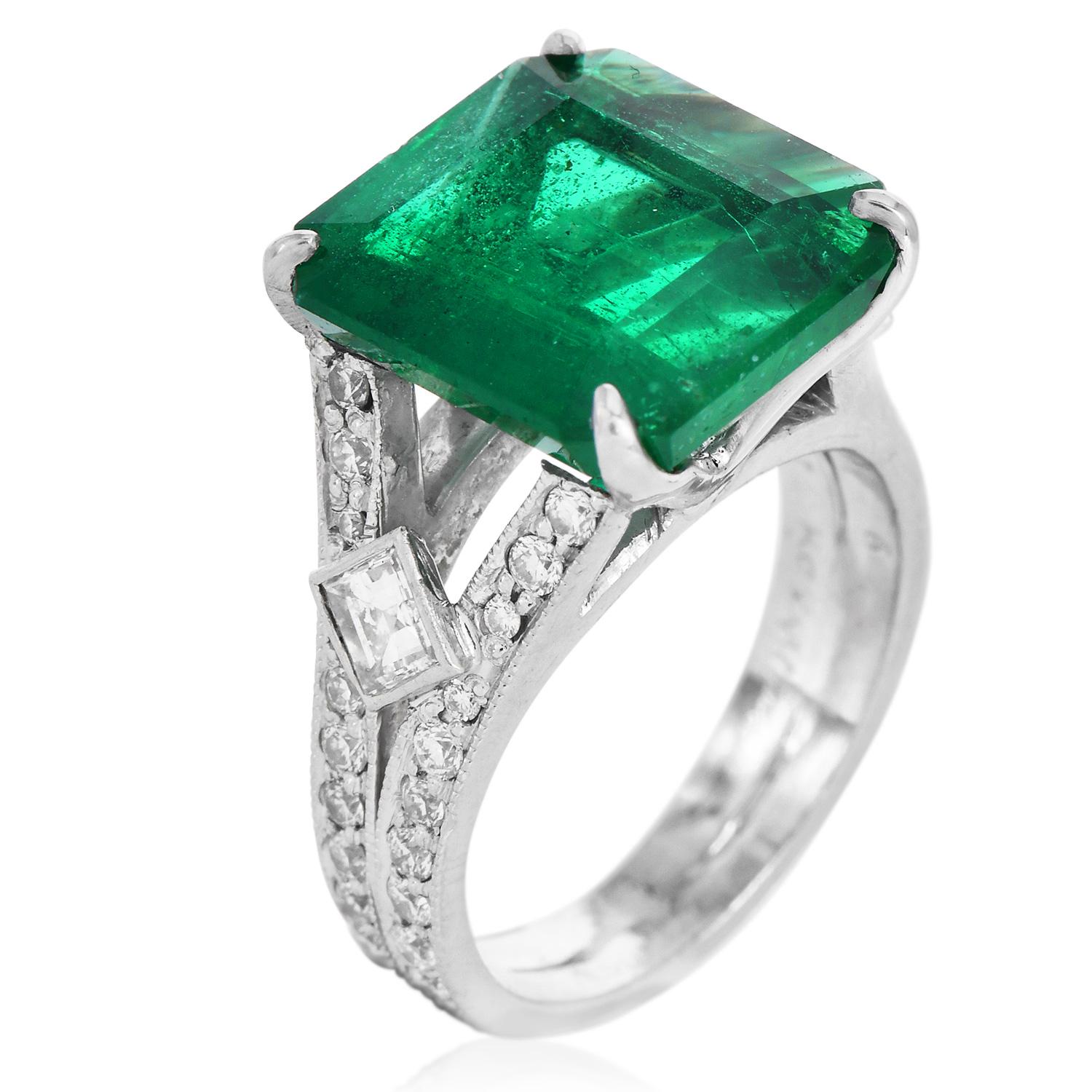 Vintage 7.43 Carat Emerald Diamond Deco Platinum Ring For Sale 1