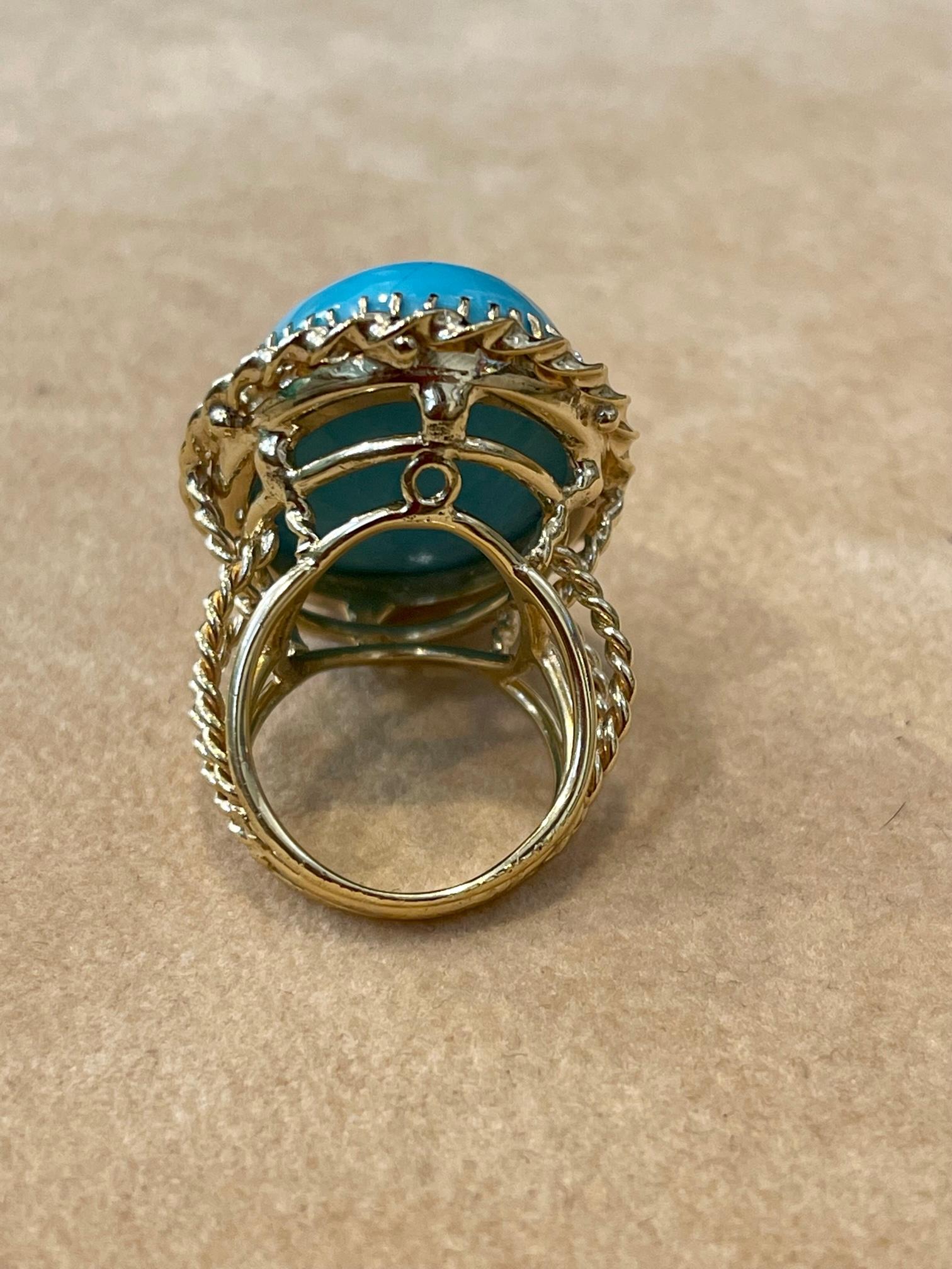 Cabochon Vintage 75 Ct Natural Oval Sleeping Beauty Turquoise Ring, 18 Kt Yellow Gold For Sale