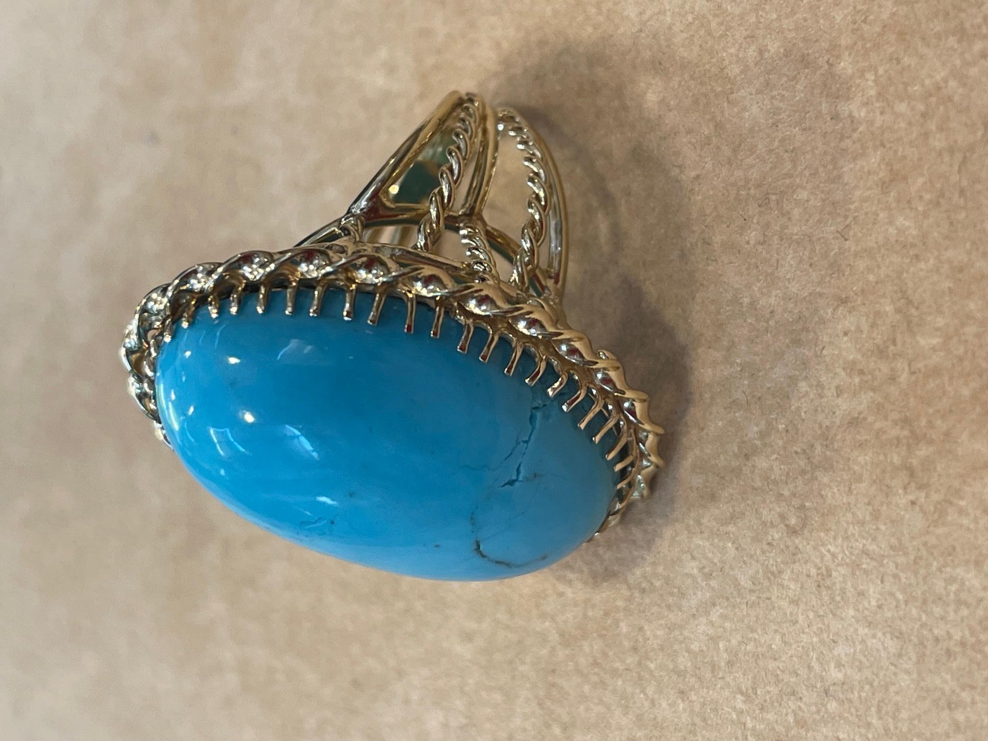 Vintage 75 Ct Natural Oval Sleeping Beauty Turquoise Ring, 18 Kt Yellow Gold For Sale 3