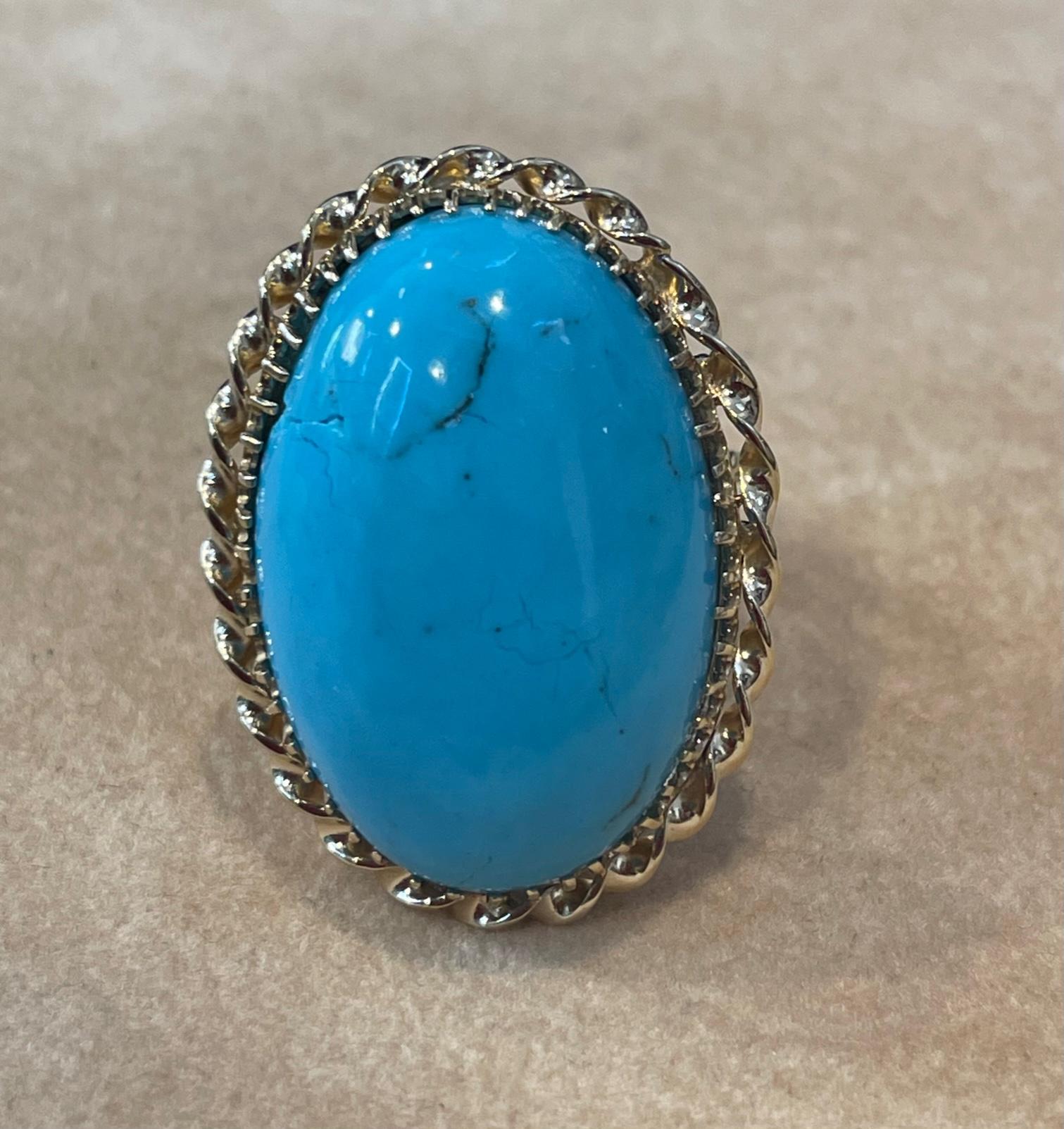 Vintage 75 Ct Natural Oval Sleeping Beauty Turquoise Ring, 18 Kt Yellow Gold For Sale 5