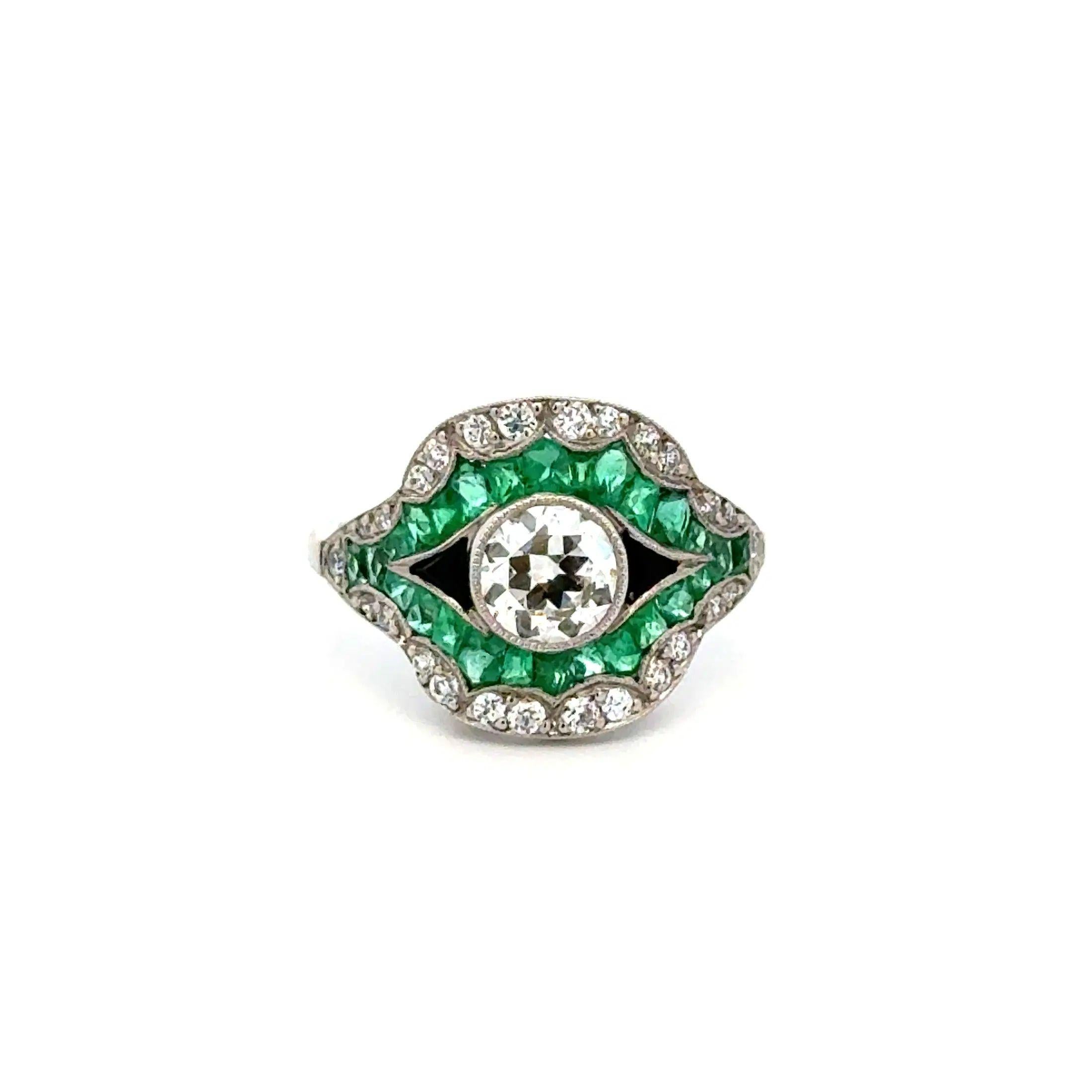 Taille mixte Vintage .75ct Diamond, Emerald and Onyx Platinum Filigree Ring (bague en filigrane en platine avec diamant, émeraude et onyx) en vente