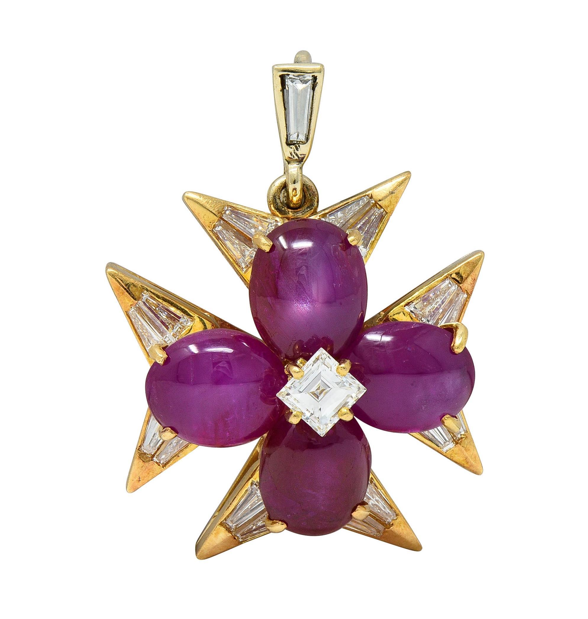 Pendentif croix de Malte vintage en or jaune 18 carats avec diamants et rubis étoilé de 7,60 carats