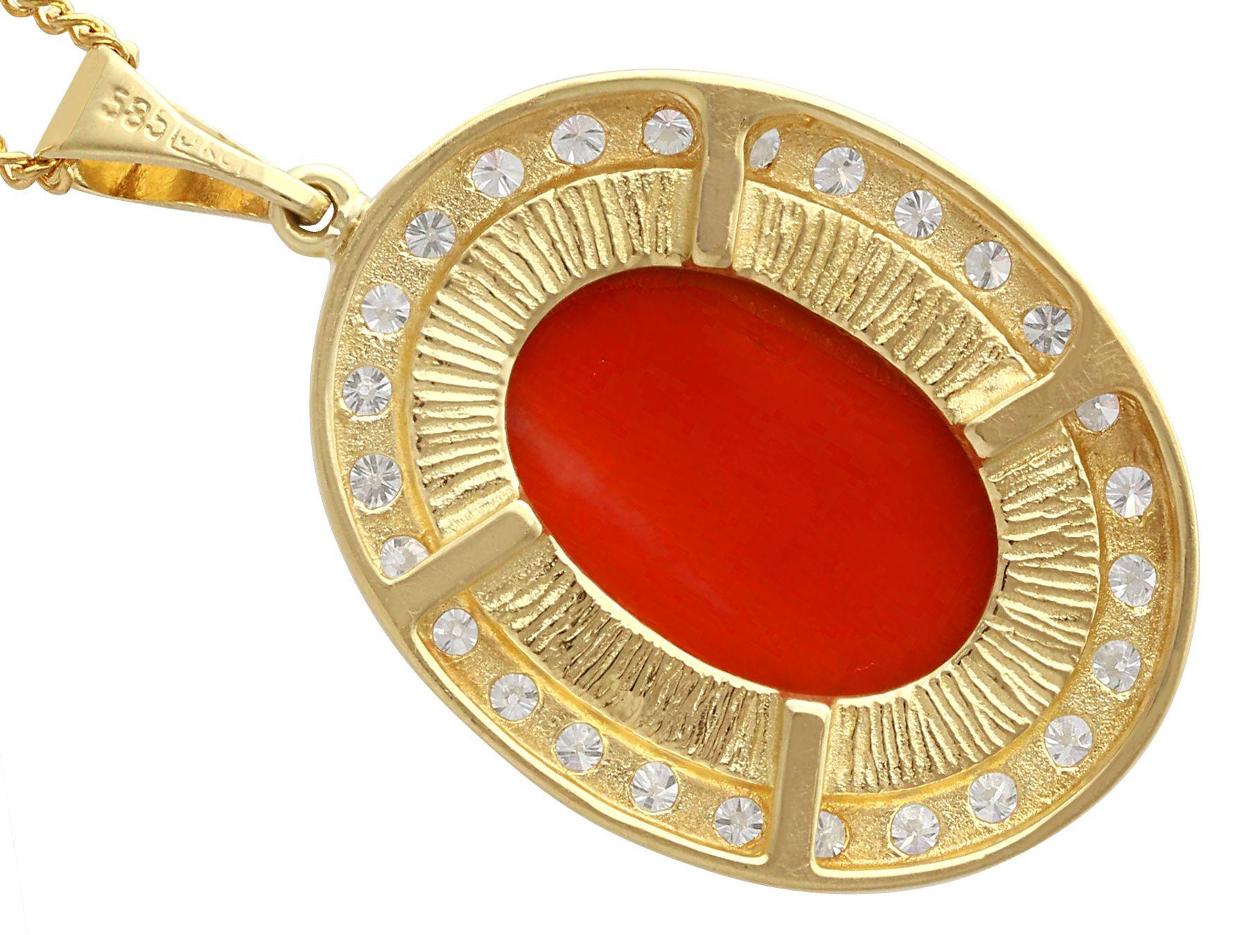 Women's or Men's Vintage 7.93Ct Coral and 1.82Ct Diamond Yellow Gold Pendant For Sale