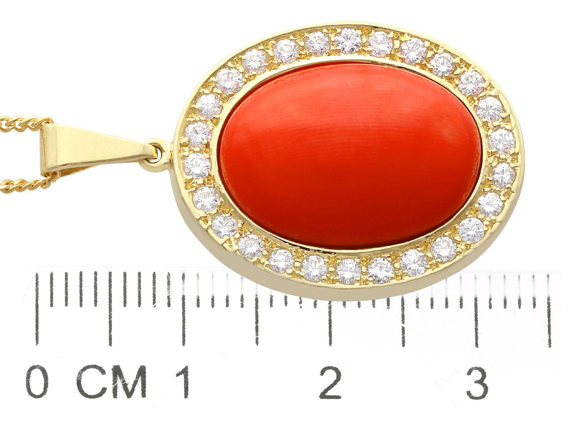 Vintage 7.93Ct Coral and 1.82Ct Diamond Yellow Gold Pendant For Sale 1