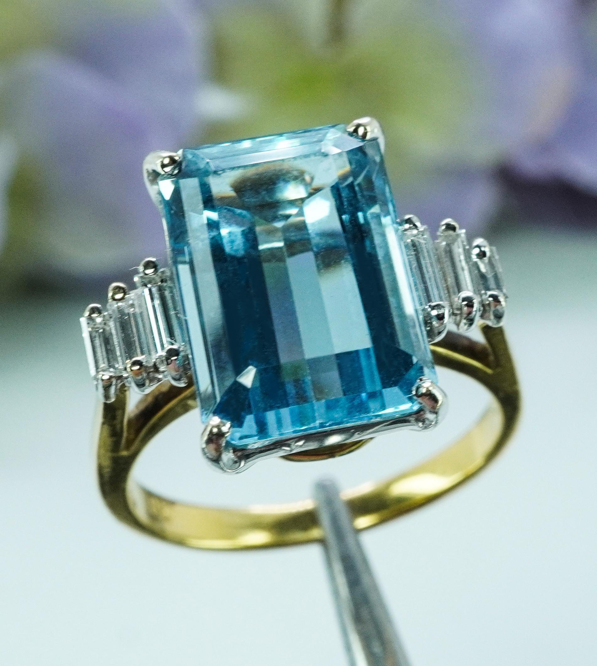 Vintage 7ct Aquamarin Baguette Diamant Cocktail Ring 18K Gold Designer Estate (Zeitgenössisch) im Angebot