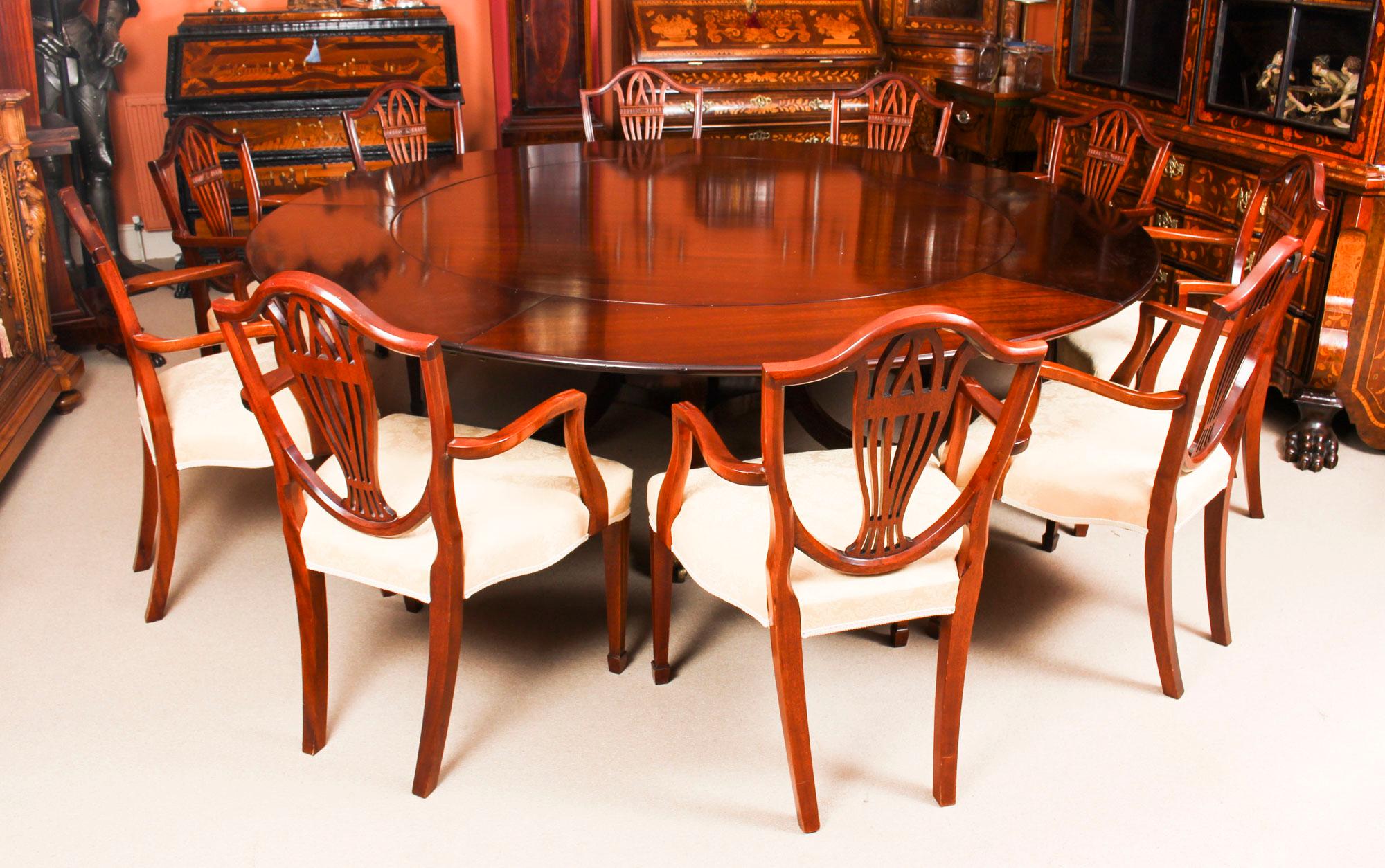 This is a fantastic Regency Revival Jupe style flame mahogany 7ft 4