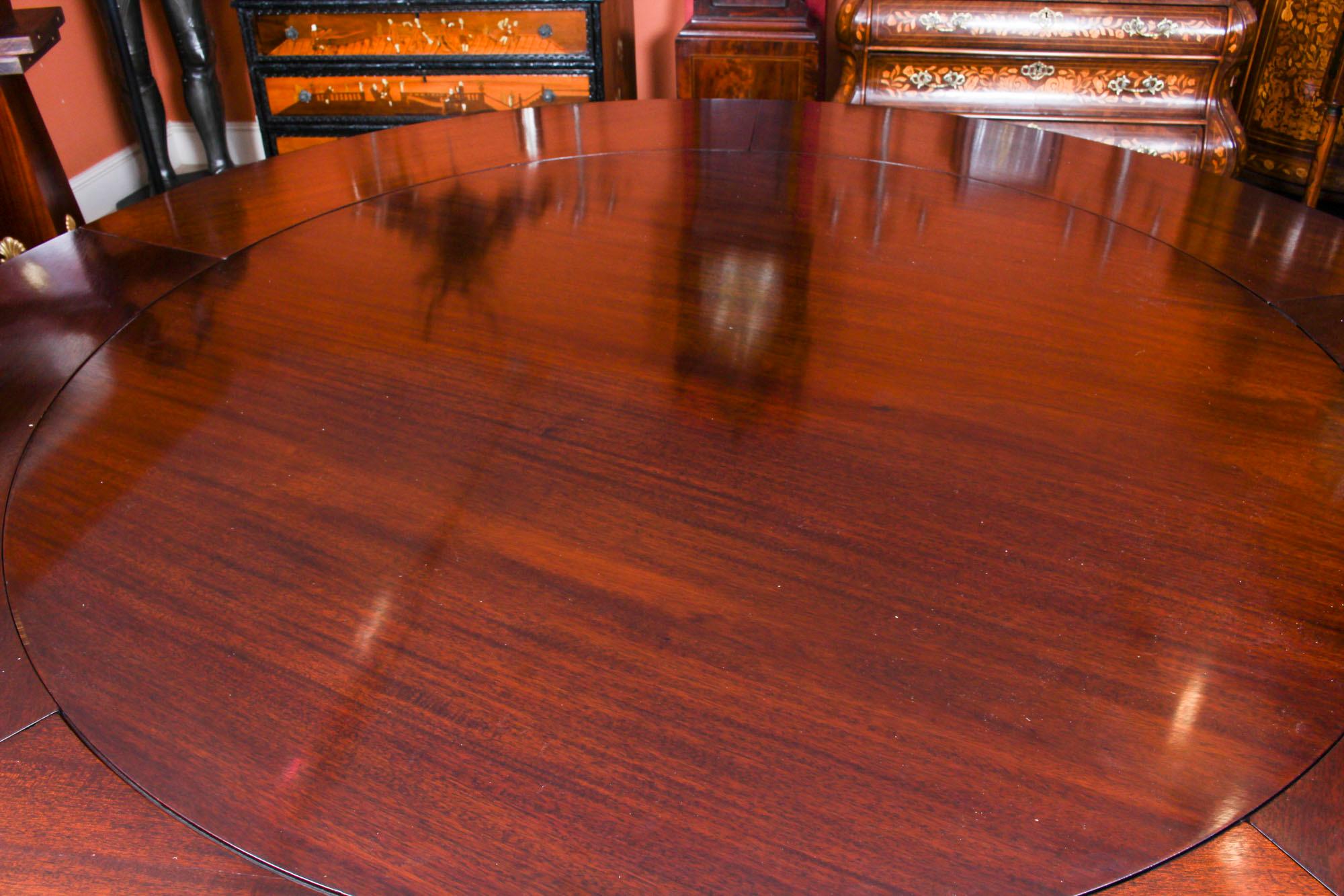 Vintage Jupe Mahogany Dining Table by William Tillman 20th Century In Good Condition In London, GB