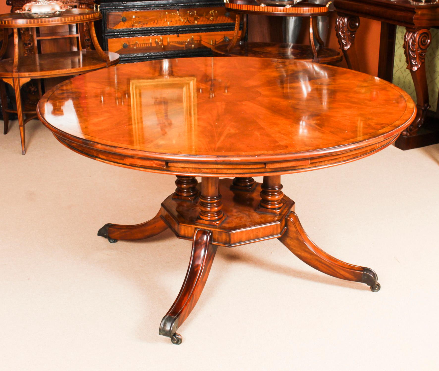 Vintage Diameter Flame Mahogany Jupe Dining Table 20thC 12