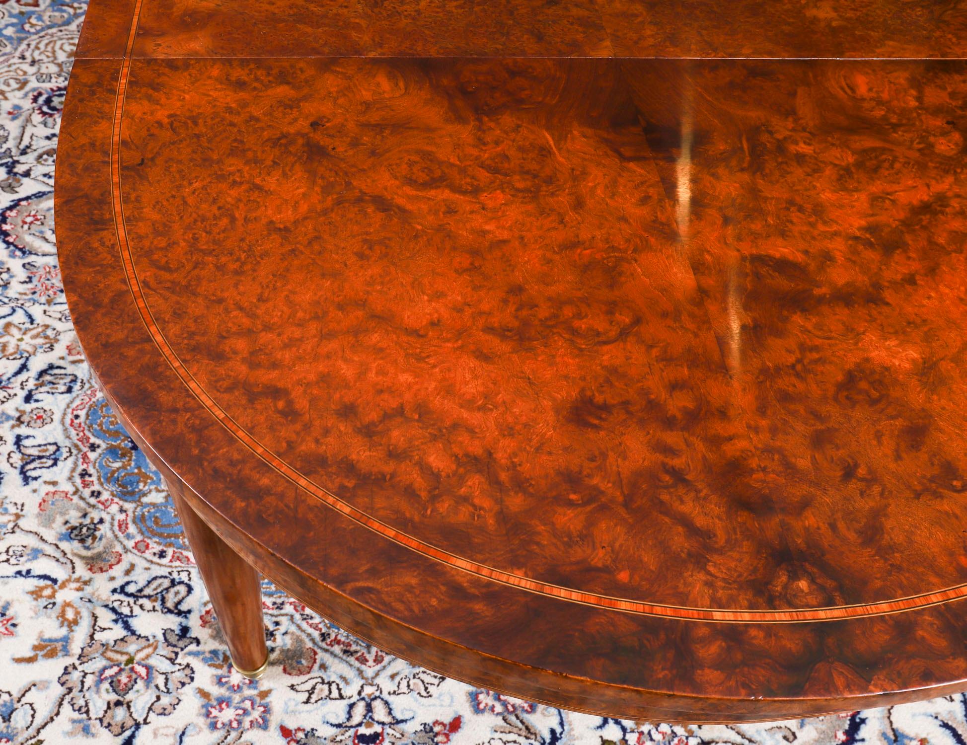 Vintage 7ft Französisch Empire Revival Burr Walnuss Esstisch 20. Jahrhundert im Angebot 15