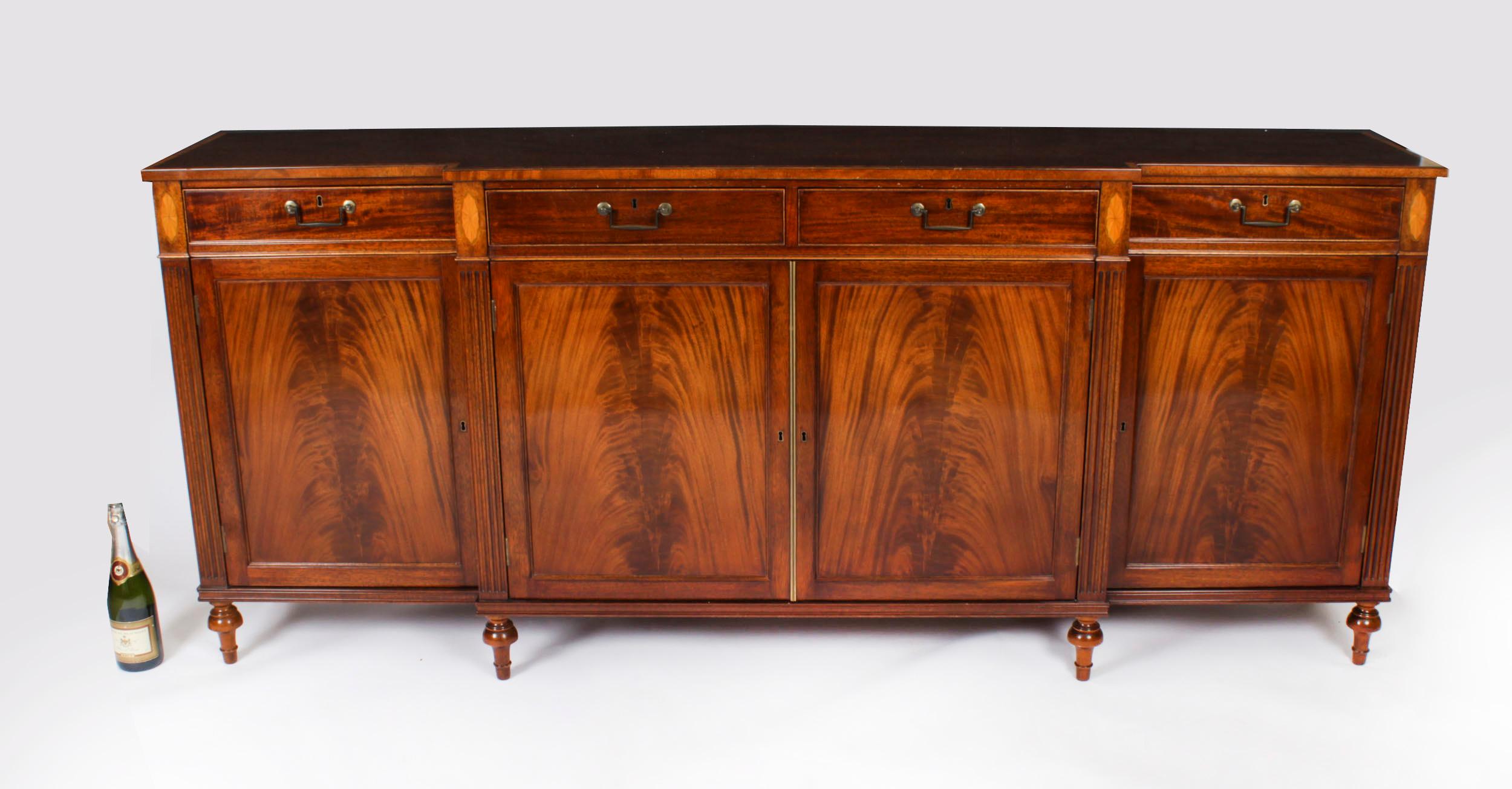 Vintage 7ft Large Flame Mahogany Sideboard by William Tillman Late 20th Century 13