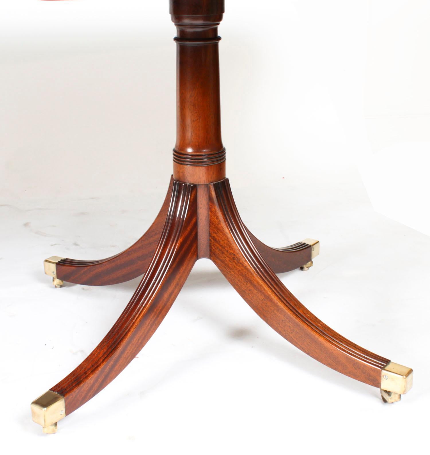 Vintage 7ft Regency Revival Dining Table William Tillman, Late 20th Century For Sale 6