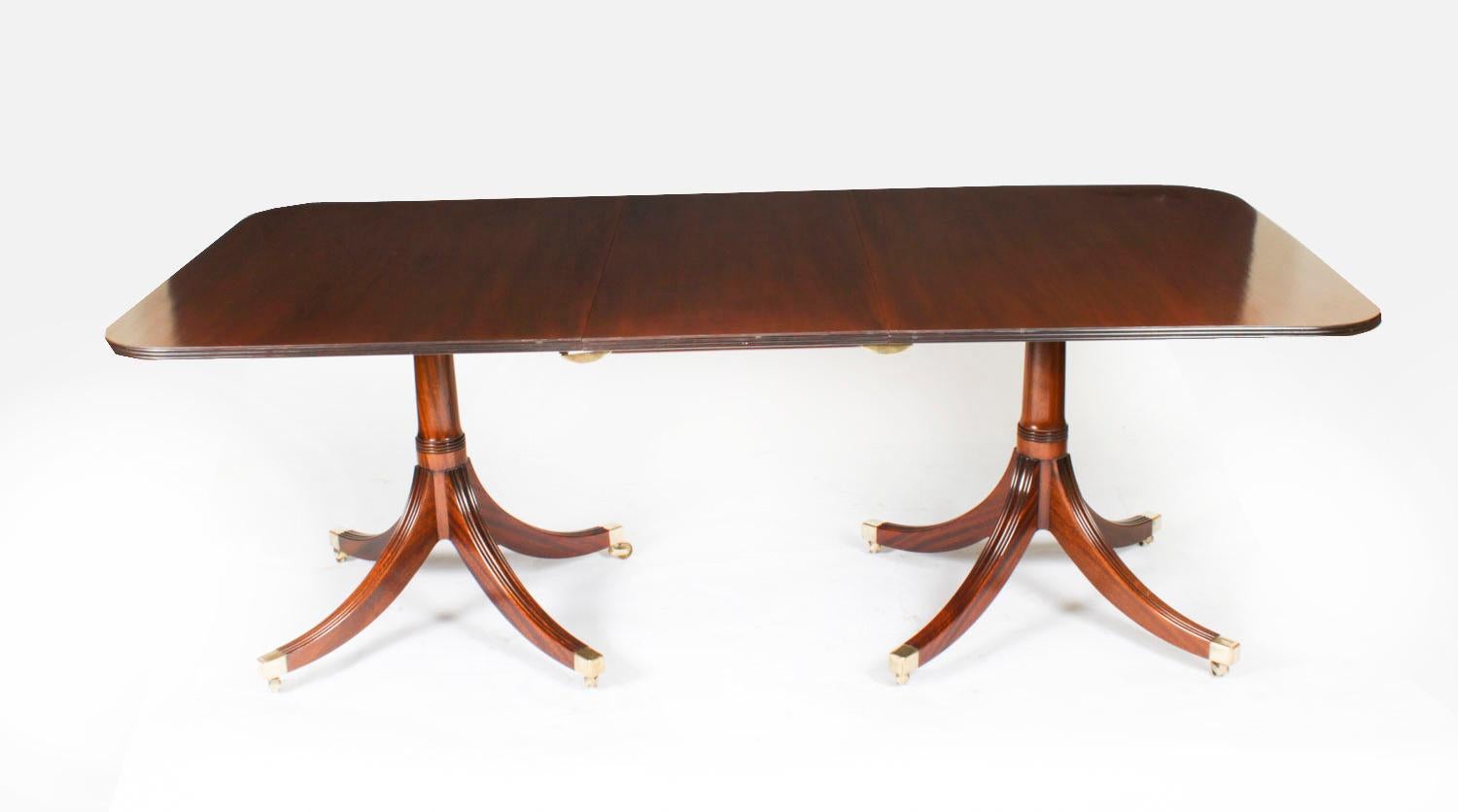 Vintage 7ft Regency Revival Dining Table William Tillman, Late 20th Century For Sale 9