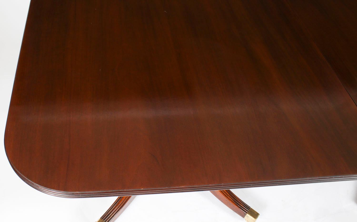 Vintage 7ft Regency Revival Dining Table William Tillman, Late 20th Century For Sale 2