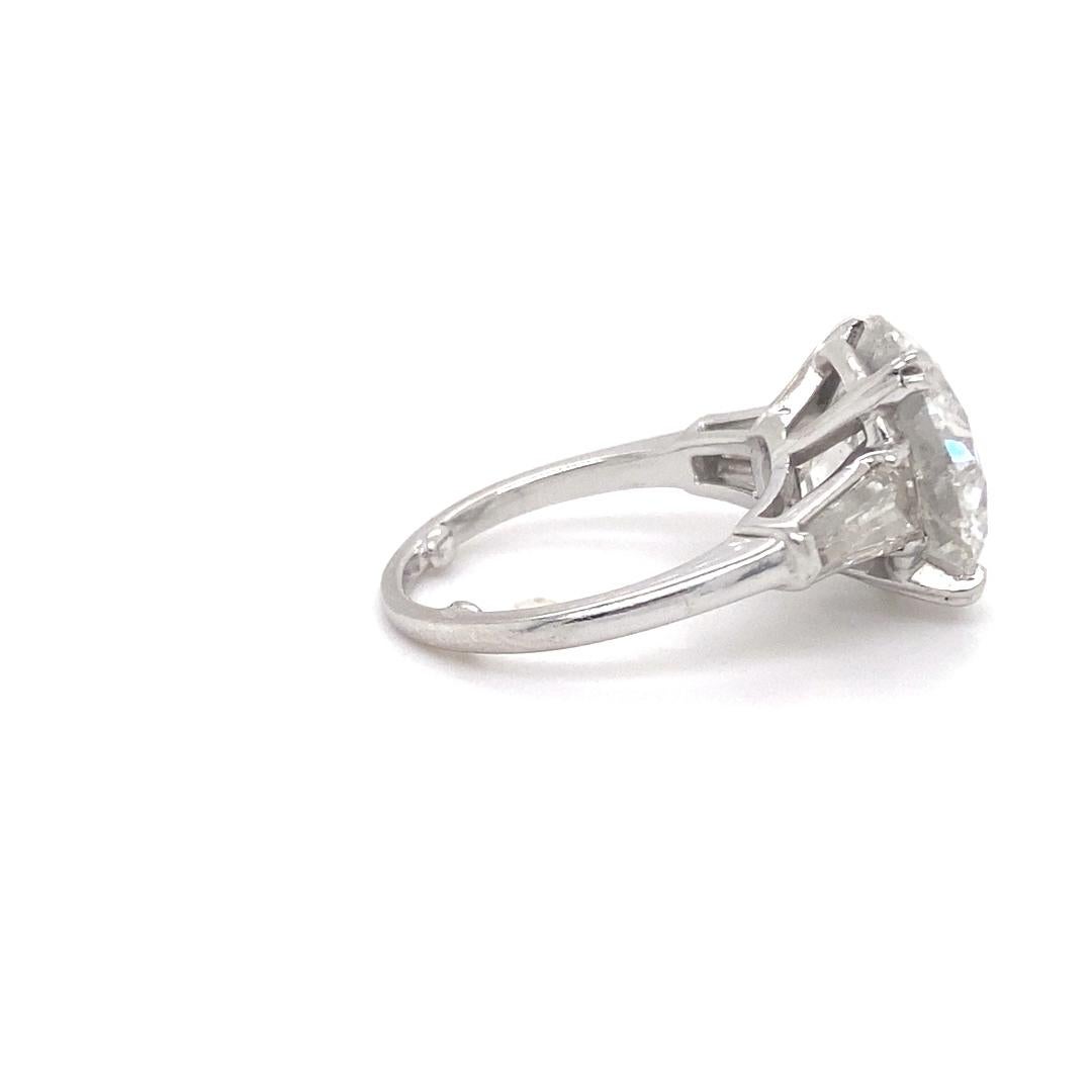 Vintage 8 Carats Diamond Platinum Three-Stone Ring For Sale 6