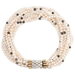 Vintage 8-Strand Cultured Pearl Bracelet 18 Karat Yellow Gold Estate Jewelry