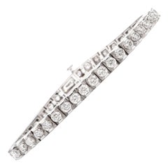 Vintage 8.00 Carat Diamond Classic 14 Karat Line Tennis Bracelet