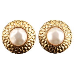 Vintage 80's Chanel Pearl Large Gold Circle Clip On Button Earrings W/ Box
