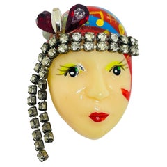 Broche vintage 80's flapper art deco style ladies face designer broche