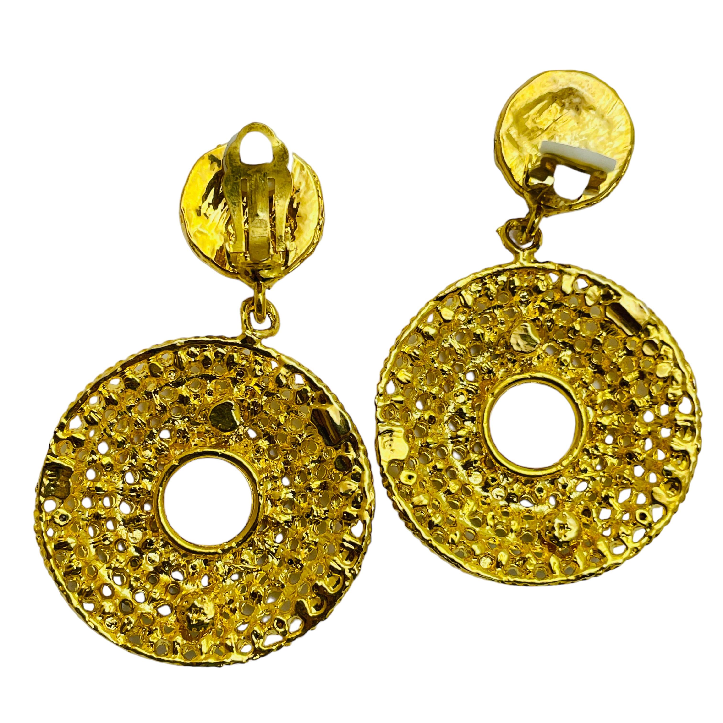 Vintage 80’s gold rhinestone designer dangle clip on earrings In Good Condition For Sale In Palos Hills, IL