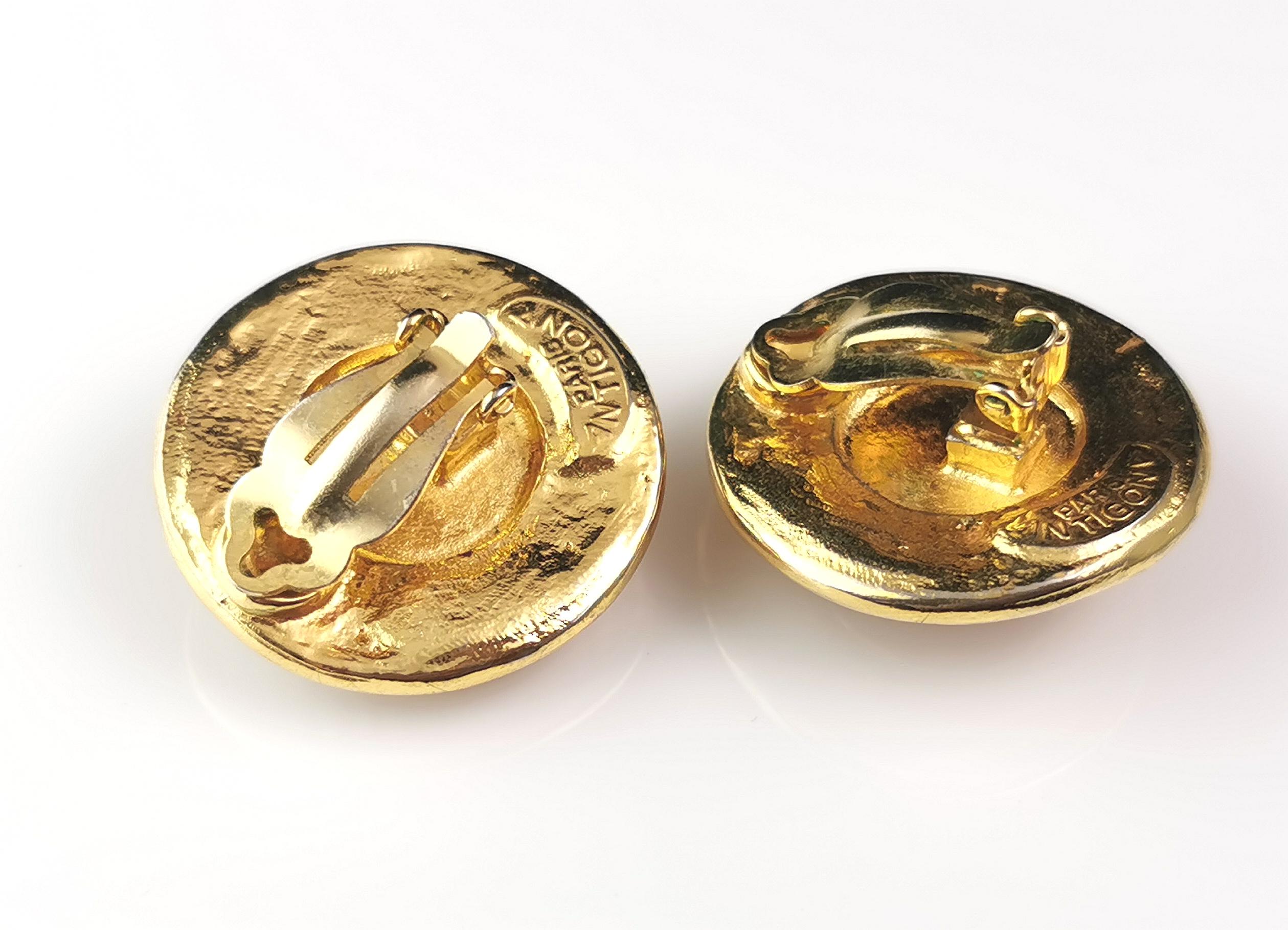 Retro Vintage 80s Gold tone clip on earrings, Faux agate, Antigona Paris  For Sale