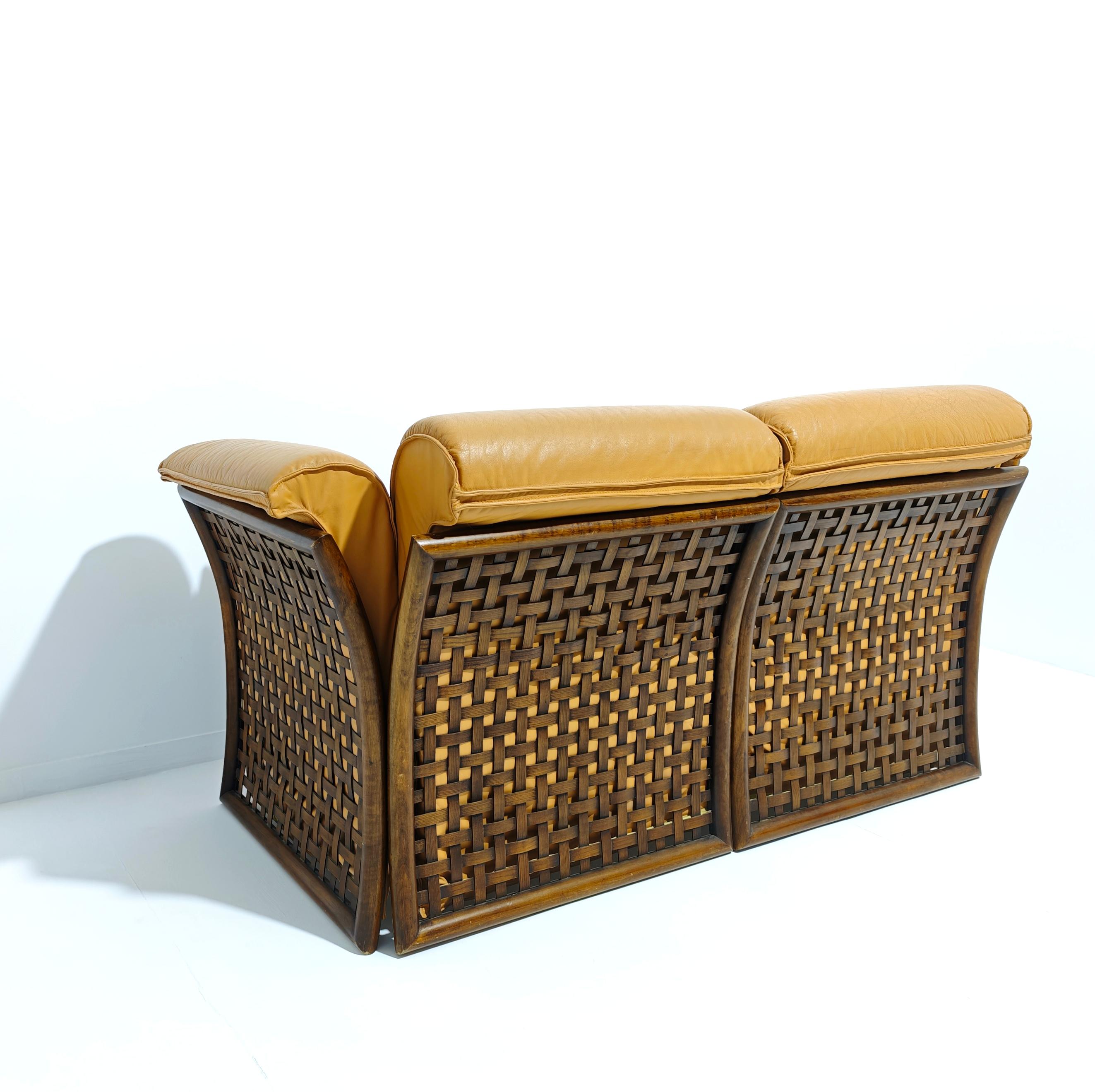 Mid-Century Modern Vintage 80's Italian Modern Sofa in Cognac Leather and Wood For Sale