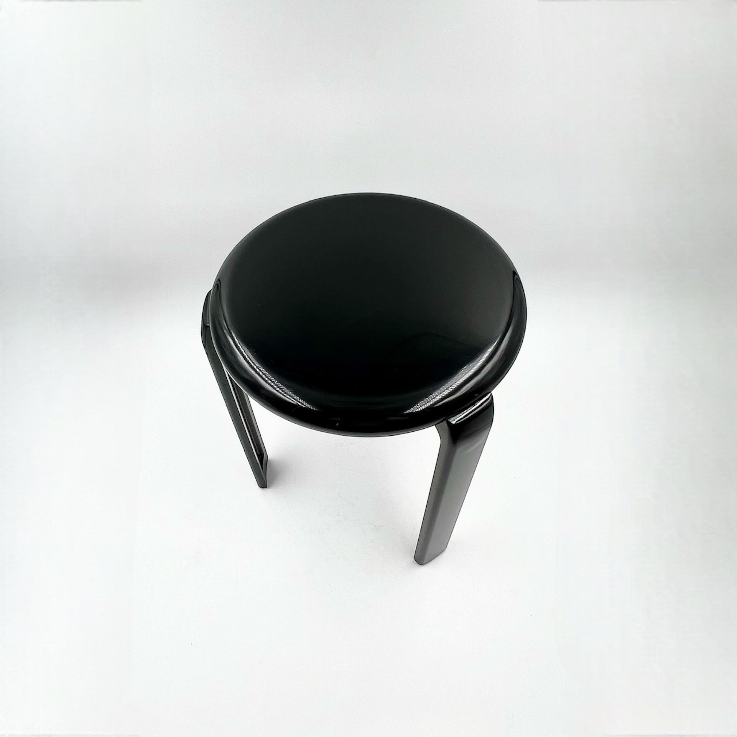 Vintage 80s Minimalist Stool 'Trix' by Metalplastica Lucchese in Black Melamine 5