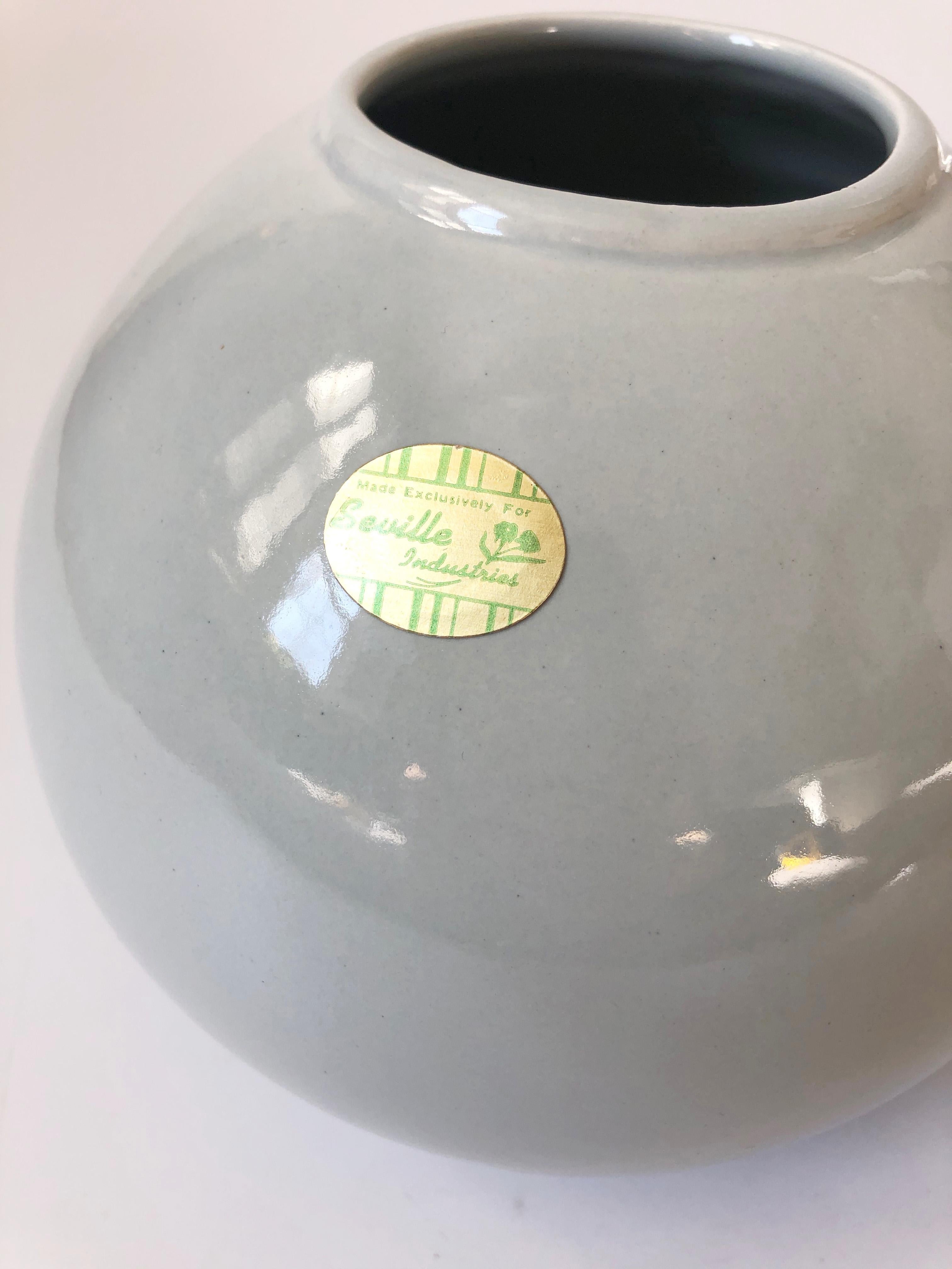 20th Century Vintage 80s Modern Gray Sphere Vase