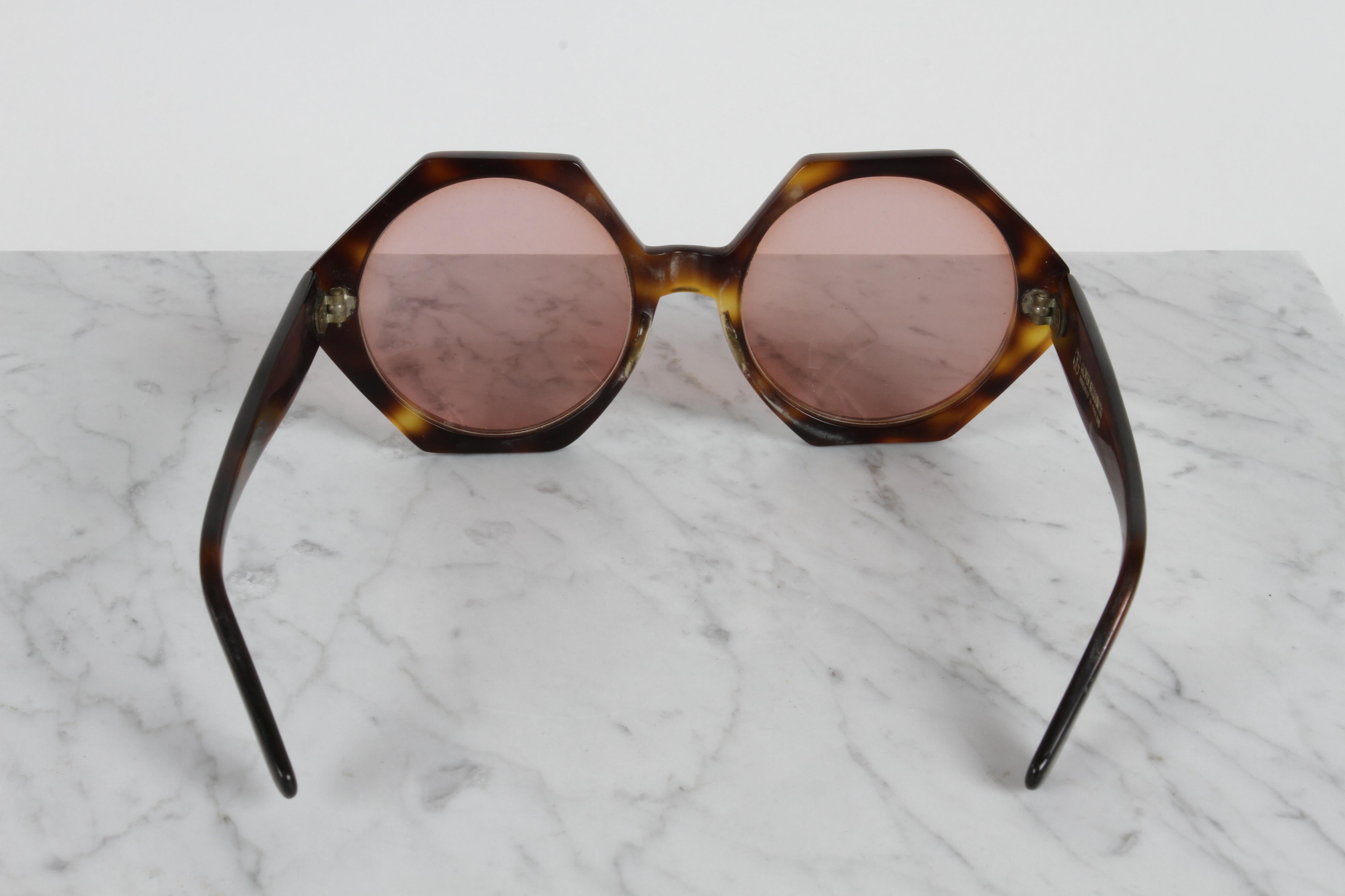 Fine XX secolo Occhiali da sole vintage anni '80 Oliver Goldsmith HEX con montatura tartaruga e lenti rosa fatti a mano in vendita