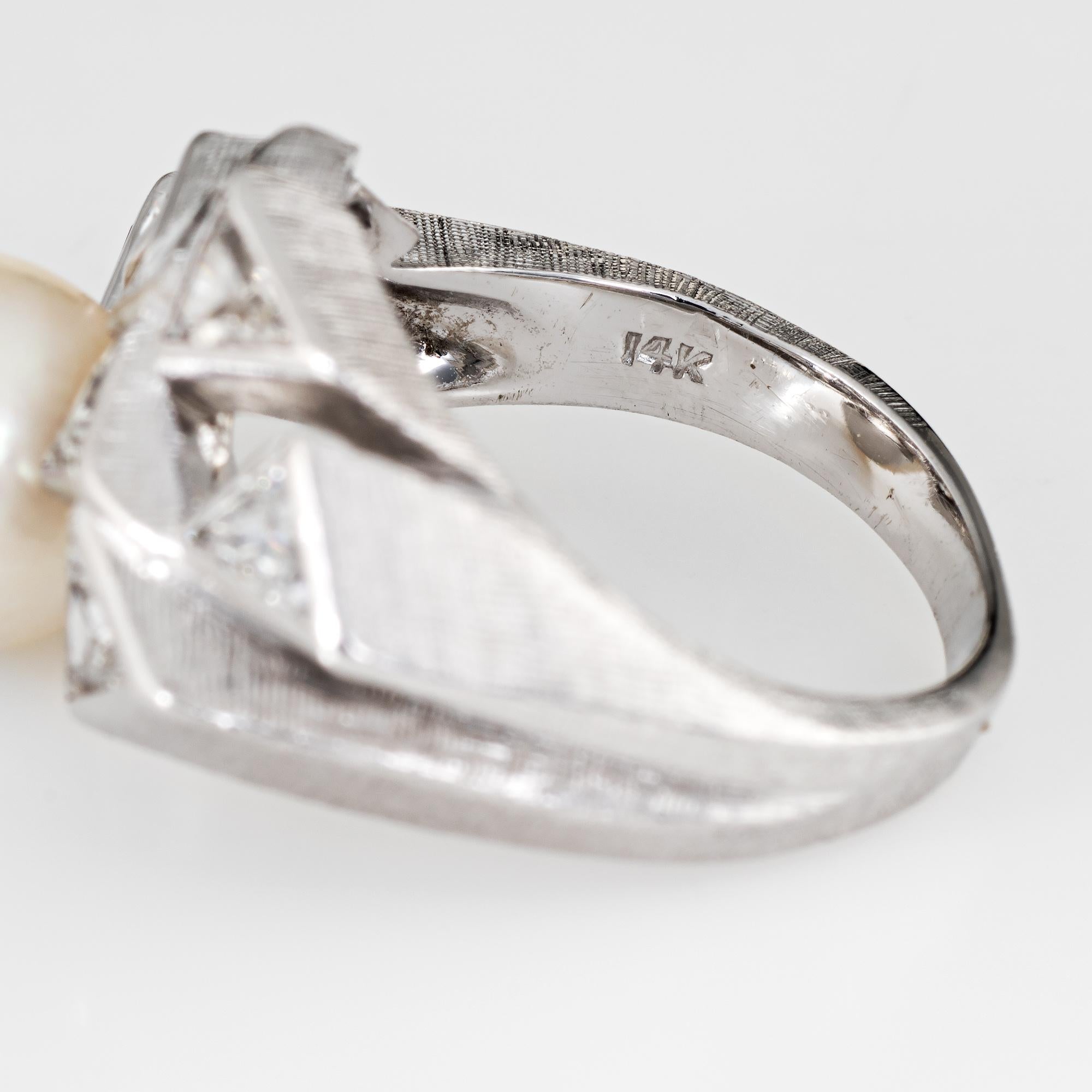 1980s Trillion Diamond Cultured Pearl Ring 14 Karat White Gold Estate Fine 1