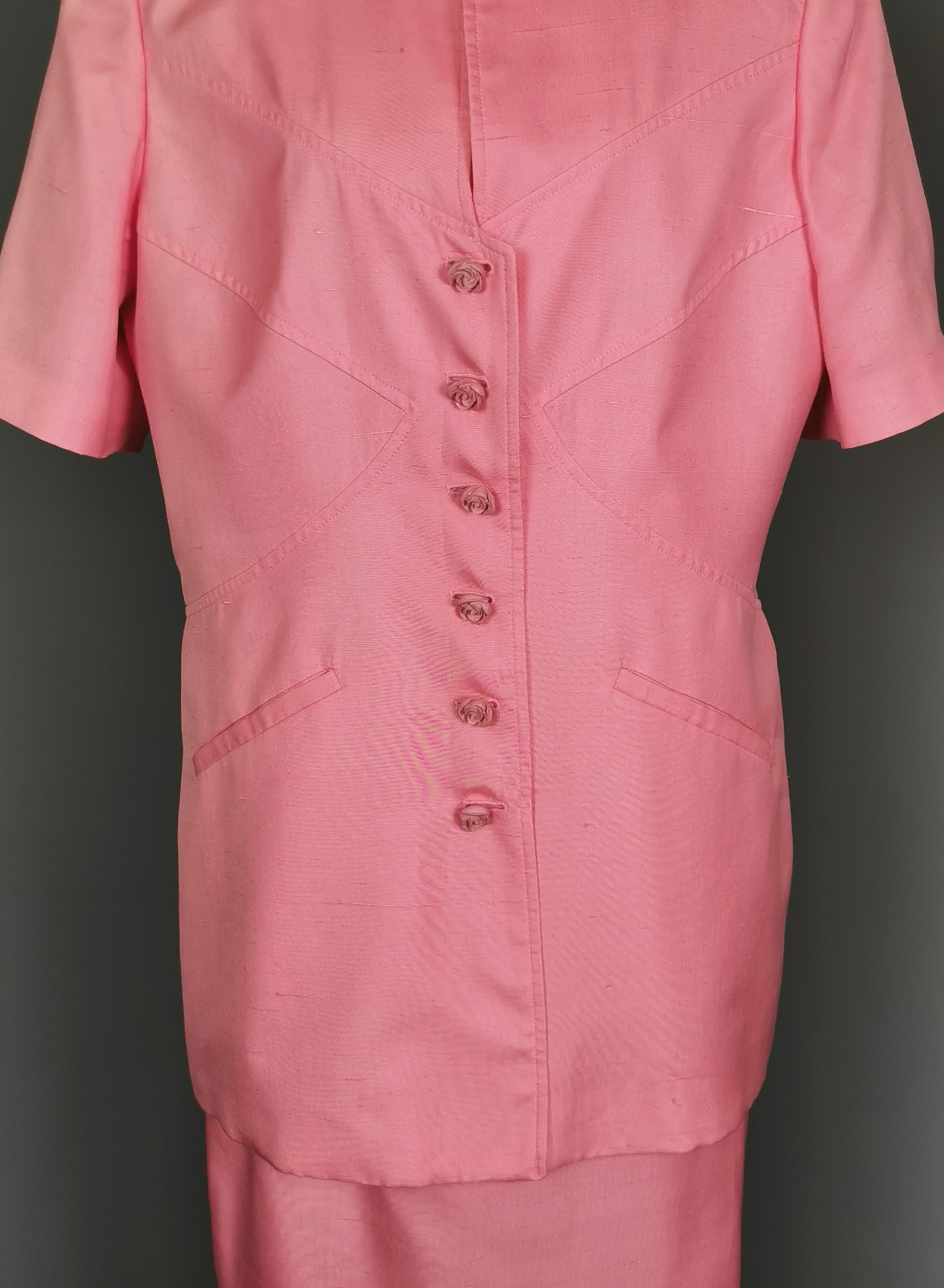 Vintage 80s Valentino pink silk skirt suit  In Fair Condition For Sale In NEWARK, GB