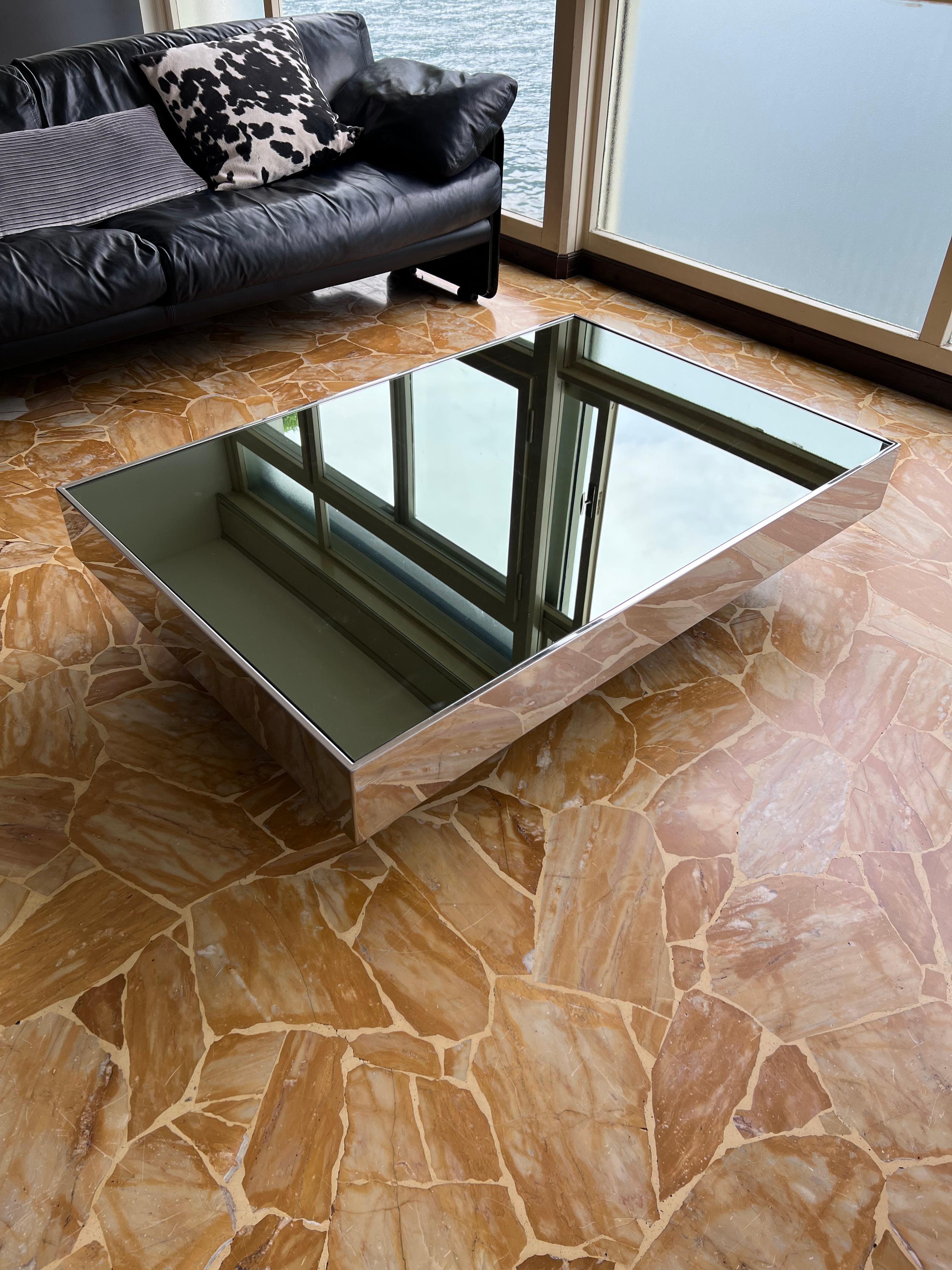 Late 20th Century Vintage 80s Willy Rizzo Coffee Table, Jet Set Era, Mirror Chrome Cocktail Table For Sale