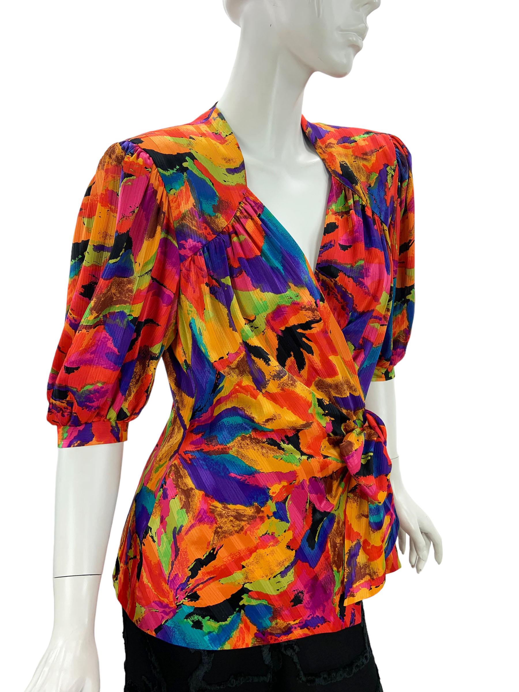 Donna Vintage anni '80 Yves Saint Laurent Camicetta di seta a portafoglio Top taglia M. in vendita