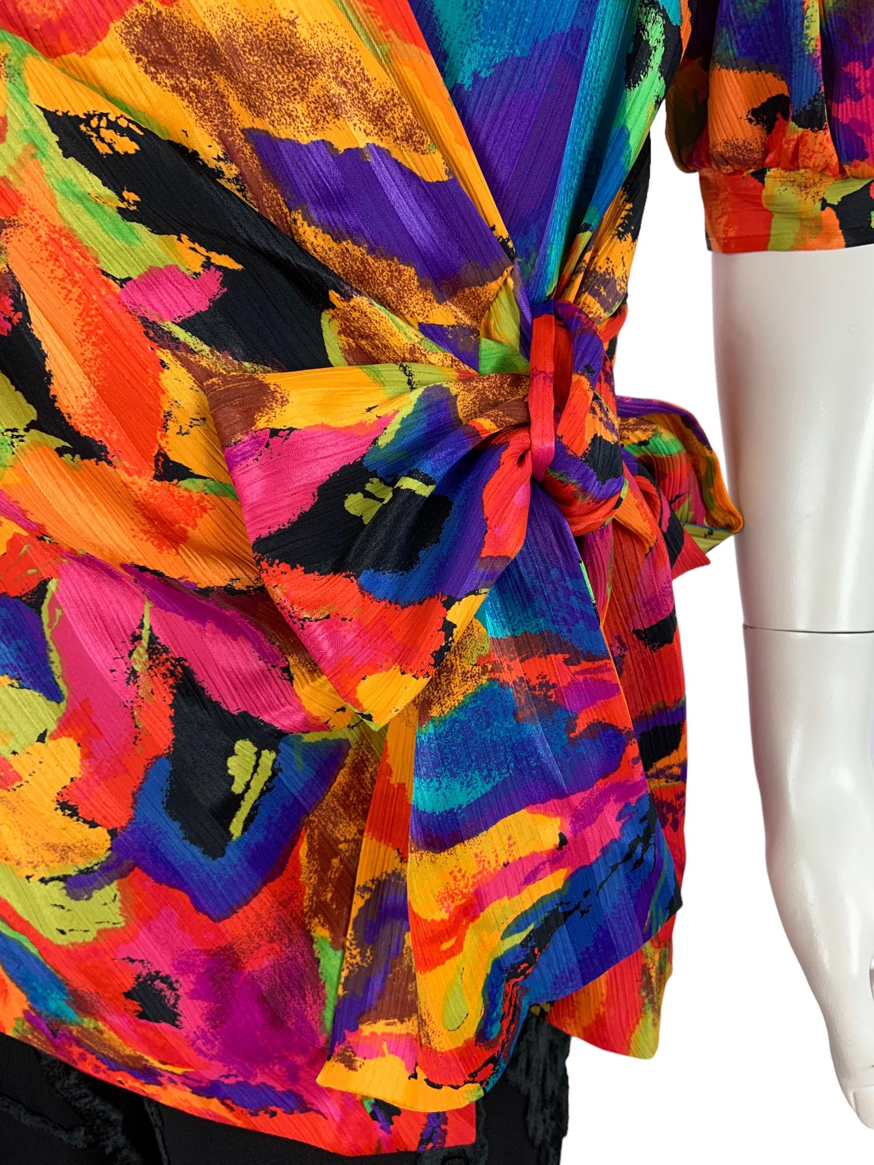 Vintage anni '80 Yves Saint Laurent Camicetta di seta a portafoglio Top taglia M. in vendita 3