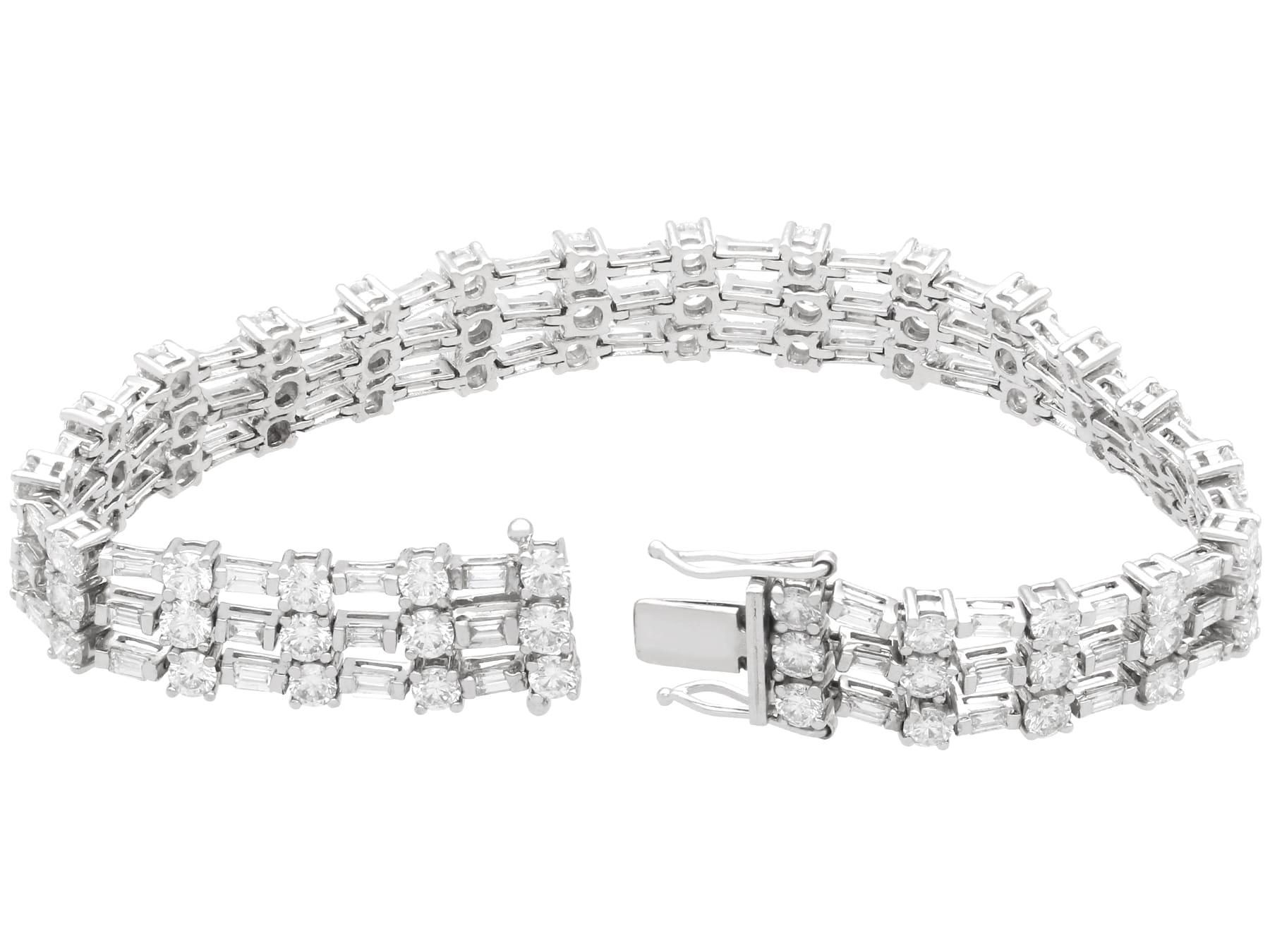 Vintage 8.10 Carat Diamond and 18k White Gold Bracelet Circa 1950 en vente 6