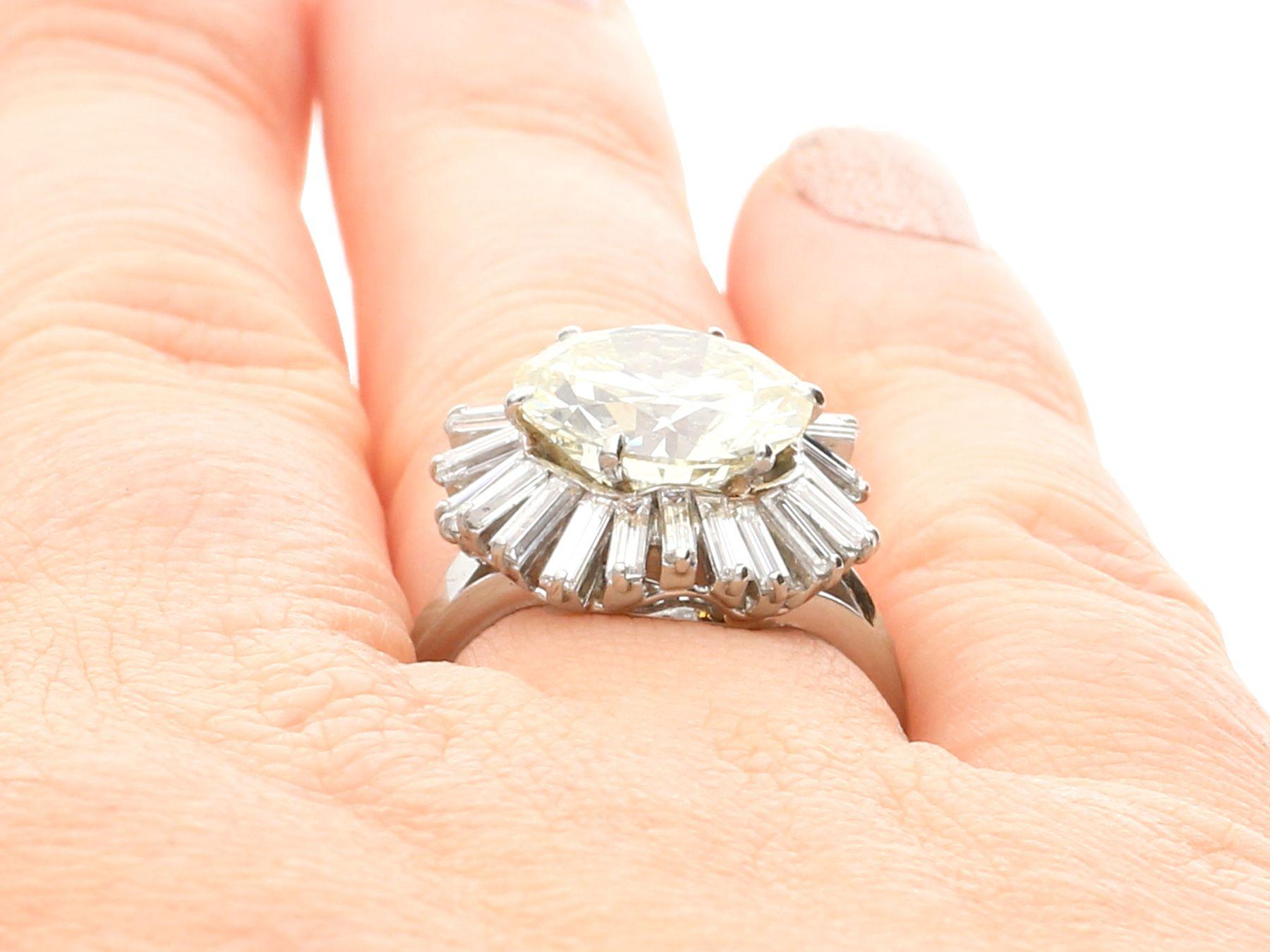Vintage 8.24 Carat Diamond and Platinum Ring by Boucheron For Sale 3