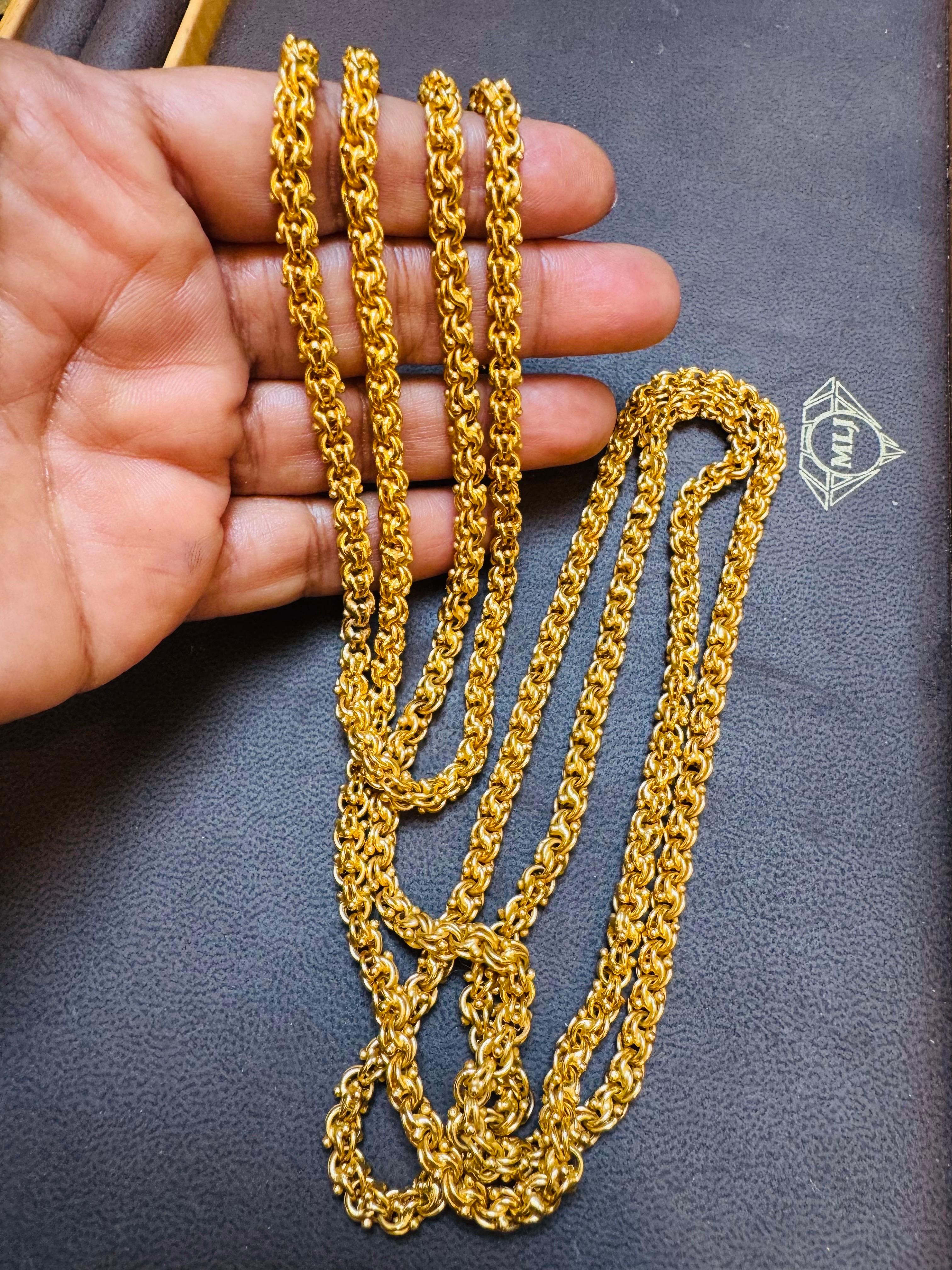 Catena vintage in oro giallo 18 carati da 85 gm fatta a mano, lunghezza dell'opera unica 52 pollici In condizioni ottime in vendita a New York, NY