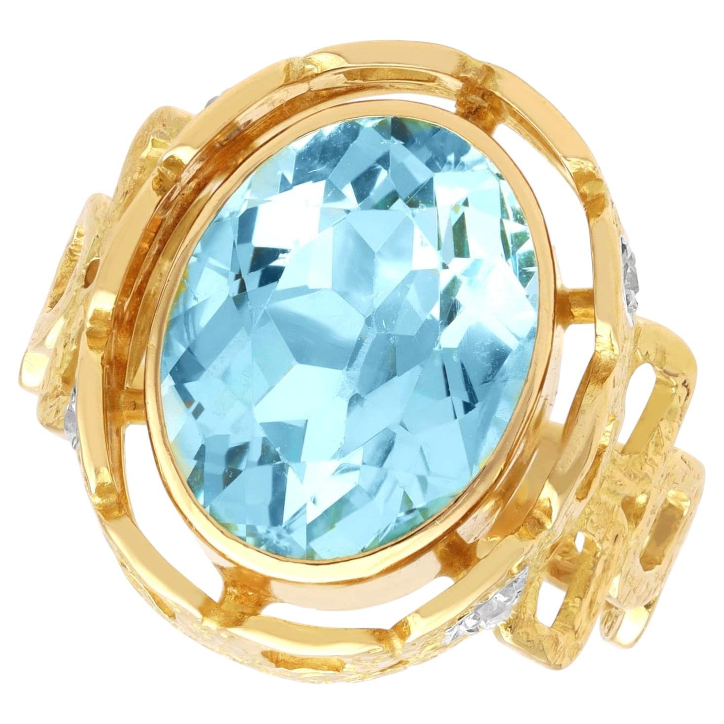 Vintage 8,51 Karat Aquamarin 18k Gelbgold Cocktail Ring im Angebot