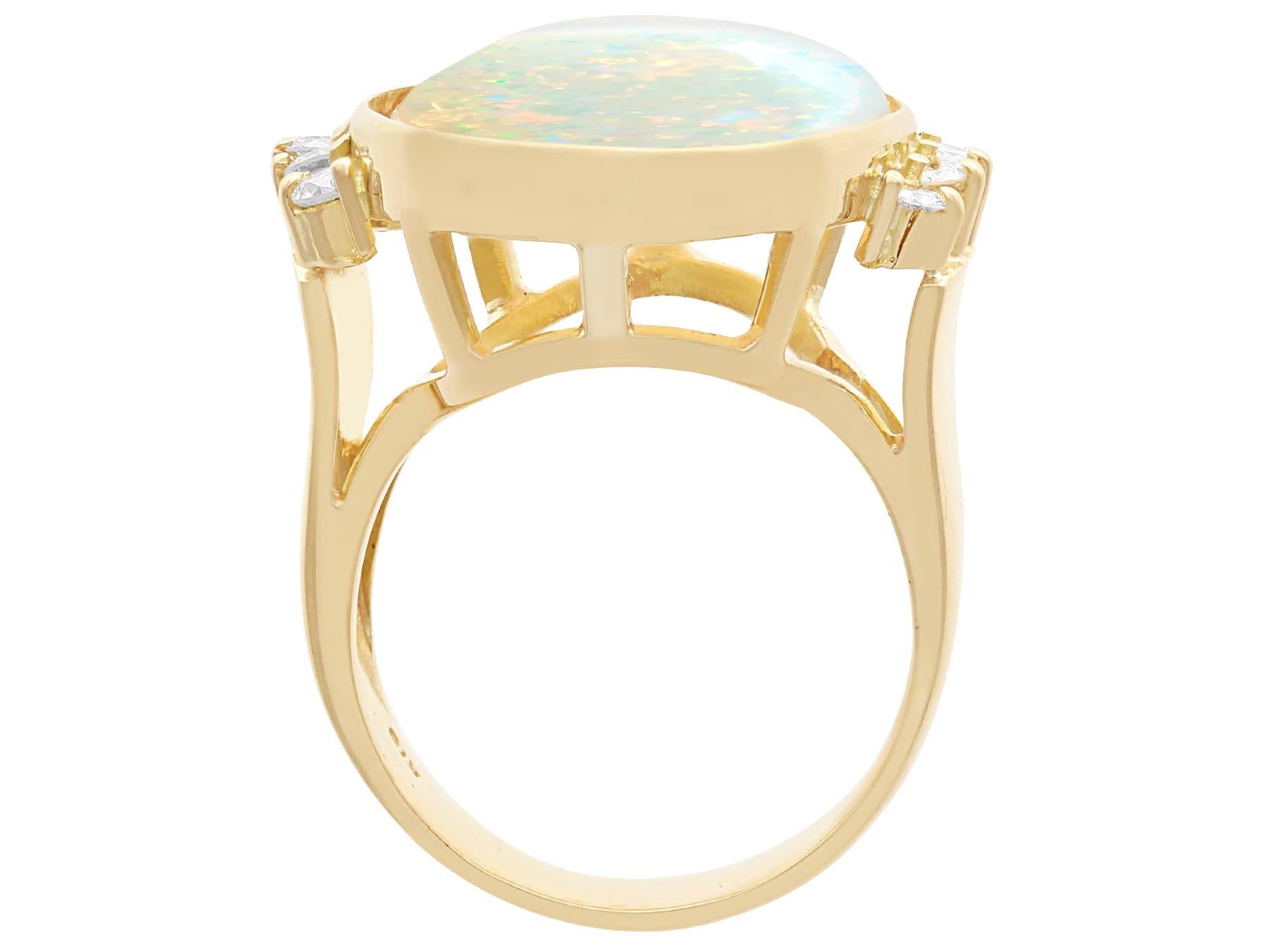 Women's or Men's Vintage 8.72 Carat Opal and 0.28 Carat Diamond, 18K Yellow Gold Dress Ring For Sale
