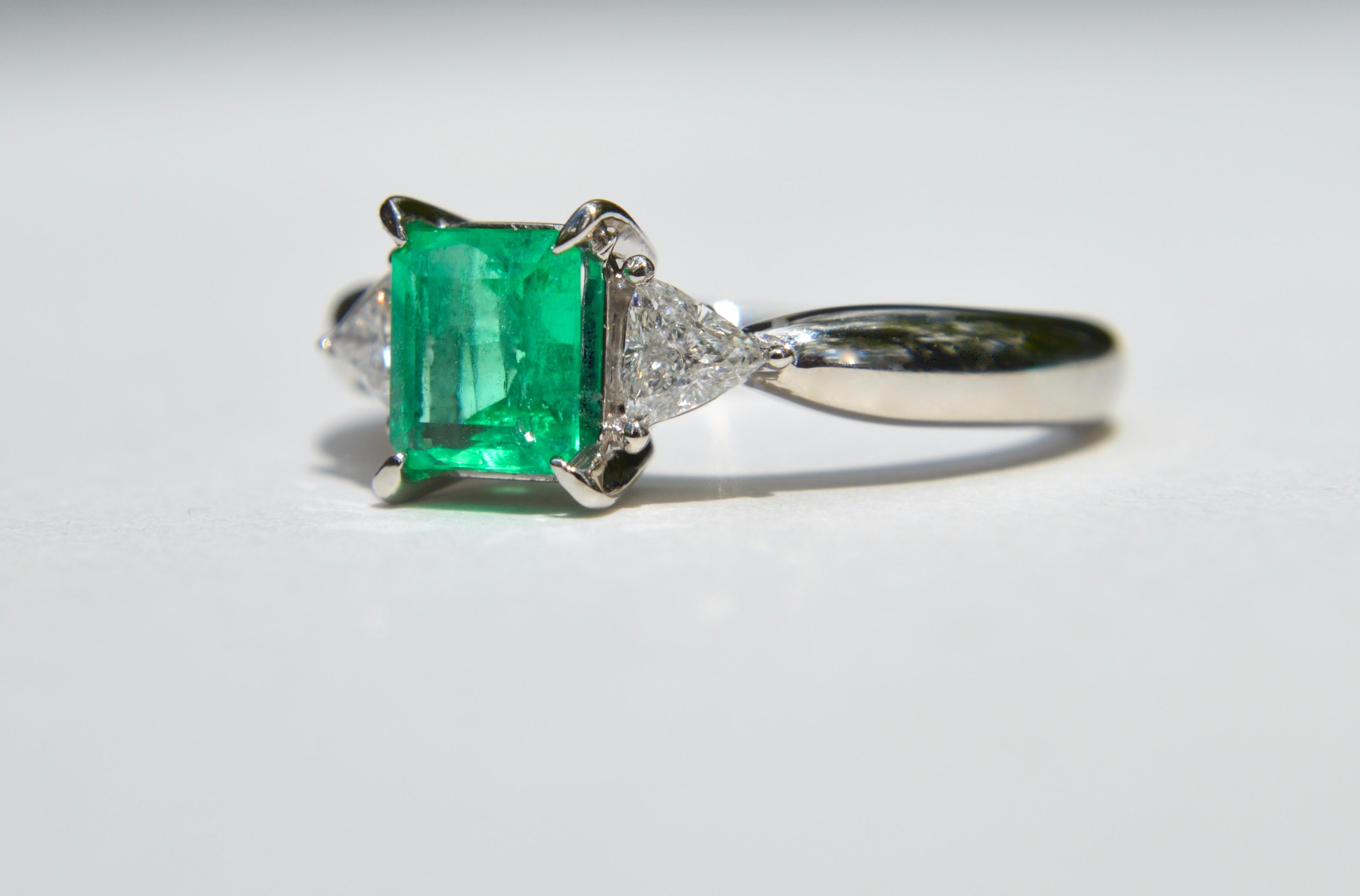 Modernist Vintage .88 Carat Emerald Trillion Cut Diamond Platinum Engagement Ring