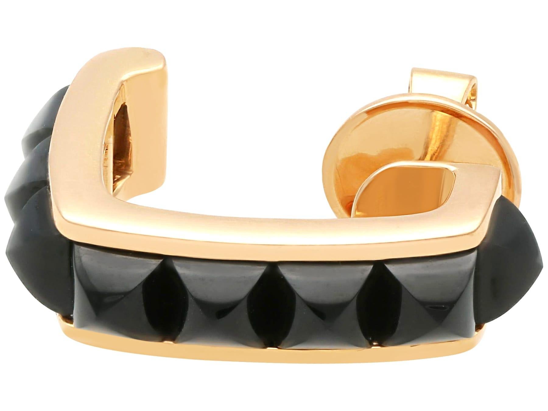 Ohrringe aus 18 Karat Roségold mit 8,80 Karat schwarzem Onyx (Carréeschliff) im Angebot