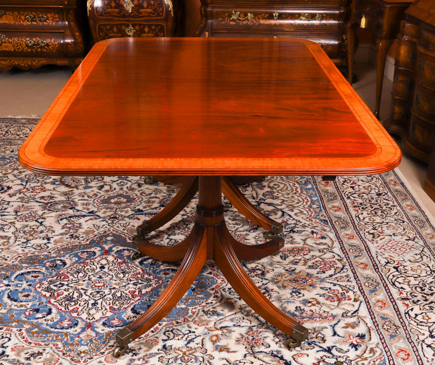Vintage 8ft Crossbanded Twin Pillar Dining Table William Tillman 20th Century en vente 5
