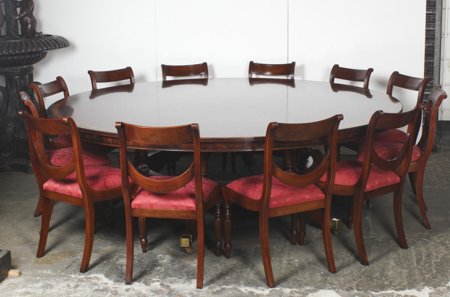 Vintage Flame Mahogany Regency Revival Dining Table, 20th C For Sale 9