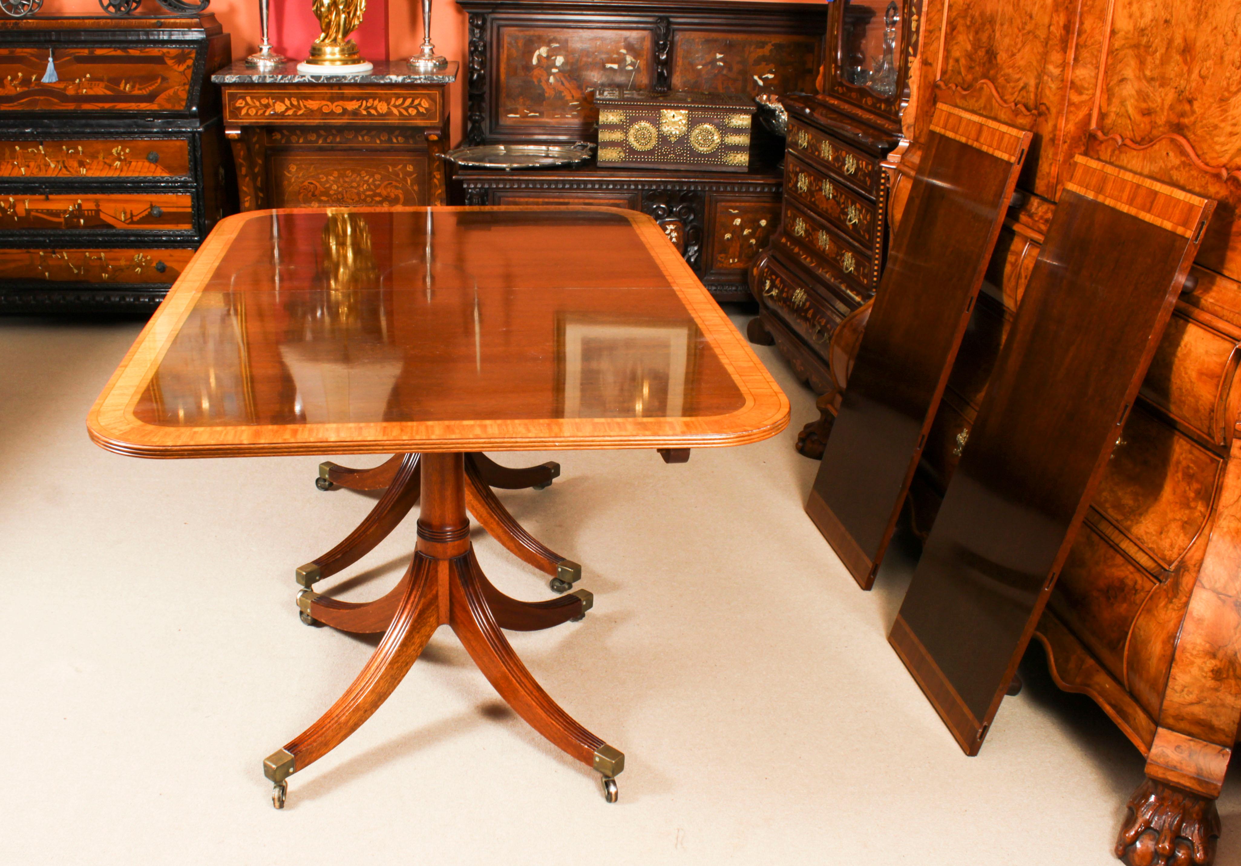 Vintage 8ft Regency Revival Twin Pillar Dining Table by William Tillman 20th C For Sale 6